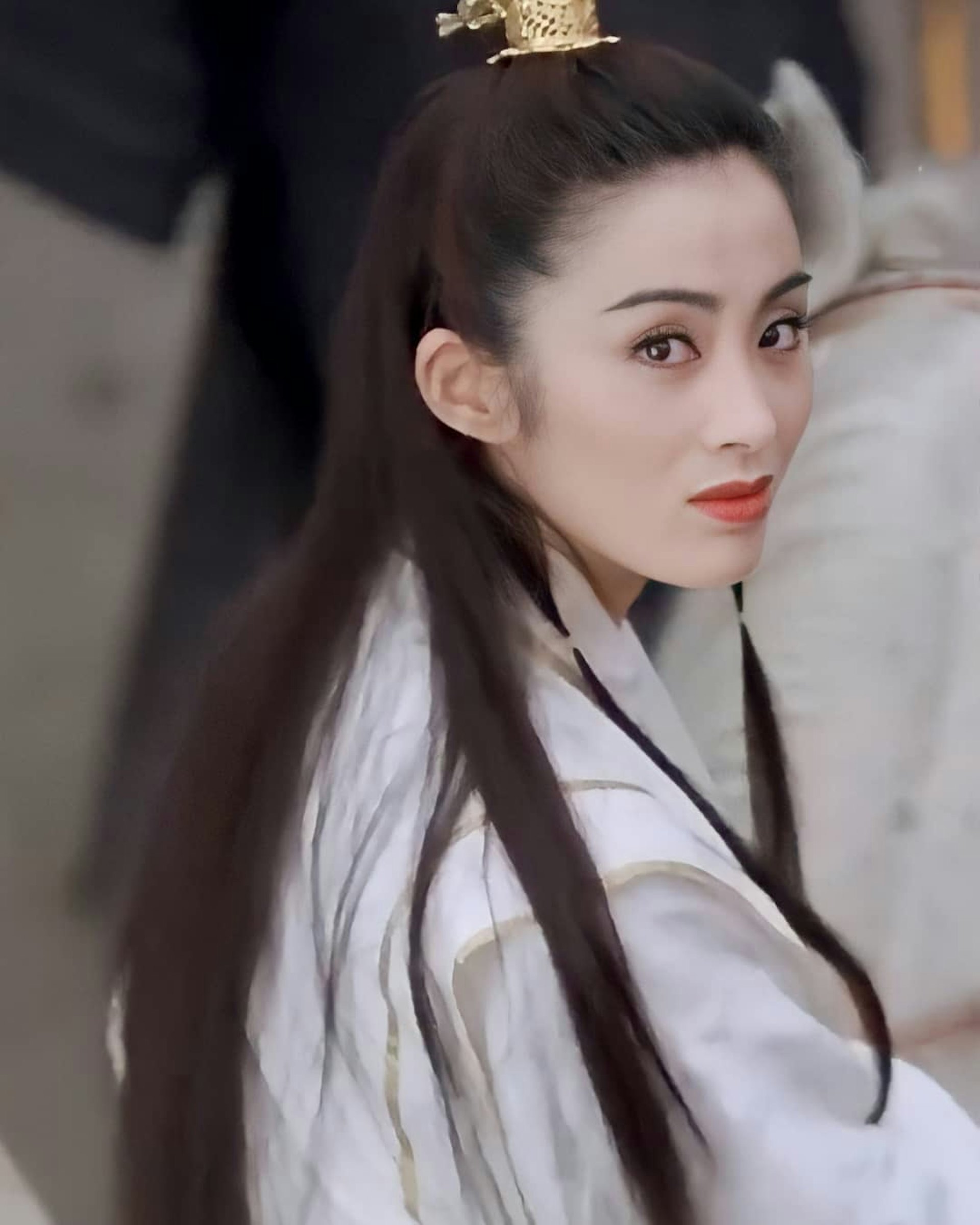 張敏憑出眾美貌及魔鬼身材,初出道就隨即爆紅。(電影劇照)