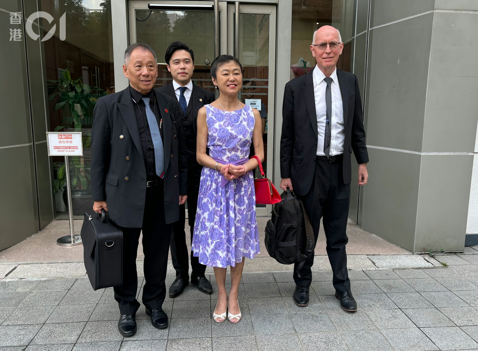女被告葉文儀被裁定酒後行為不檢罪成,其律師團隊稱葉將提出上訴。(朱棨新攝) 女被告葉文儀被裁定酒後行為不檢罪成,其律師團隊稱葉將提出上訴。(朱棨新攝)