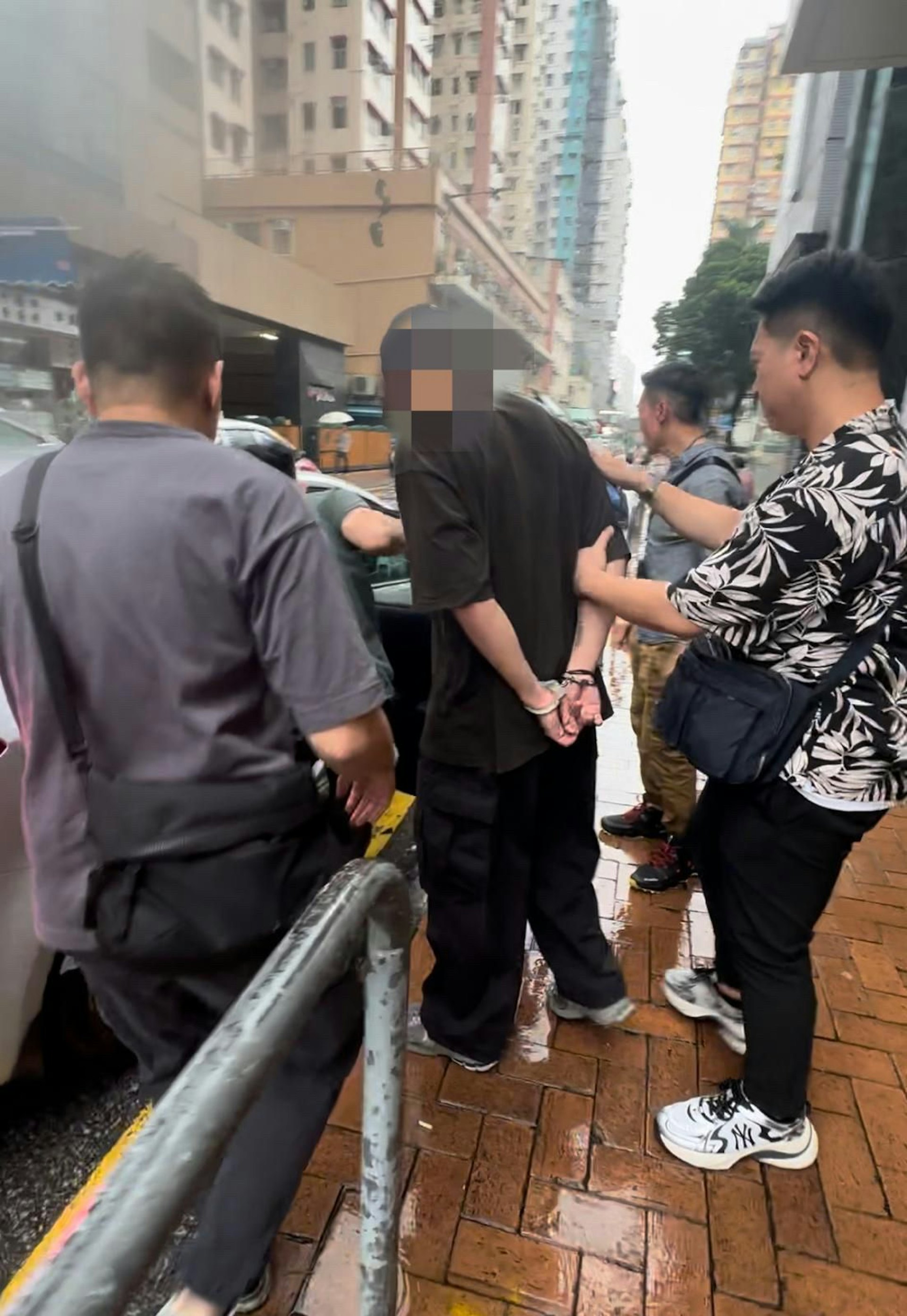警方拘捕涉案男子。(警方提供) 警方拘捕涉案男子。(警方提供)
