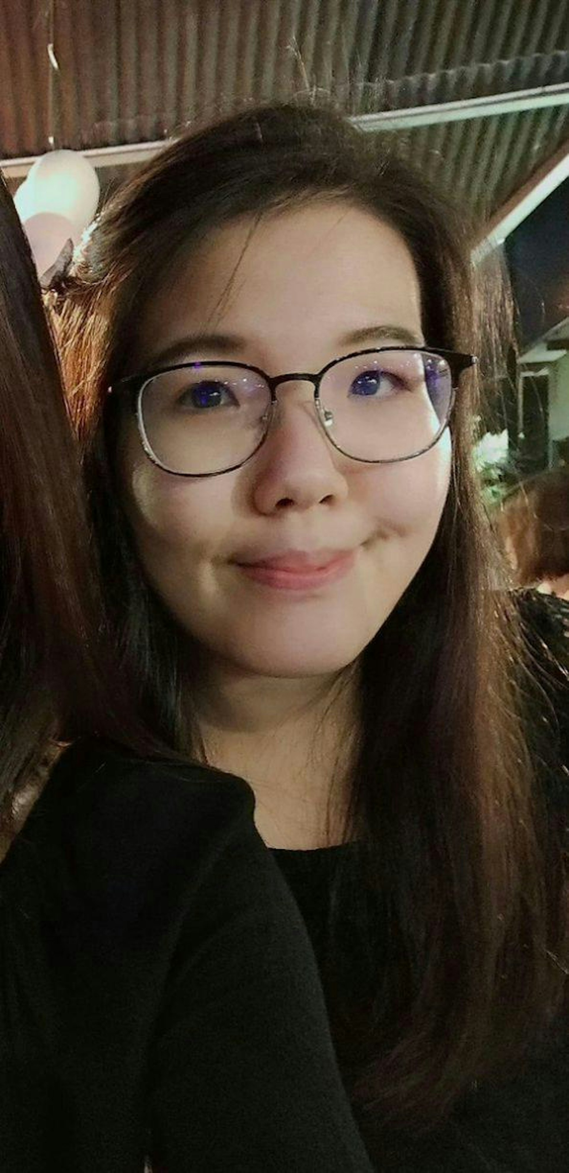28歲女事主吳儲霓失蹤約8小時後,被丈夫發現伏屍在家中床底,頸有勒痕,警方列作謀殺案處理。(網上圖片) 28歲女事主吳儲霓失蹤約8小時後,被丈夫發現伏屍在家中床底,頸有勒痕,警方列作謀殺案處理。(網上圖片)