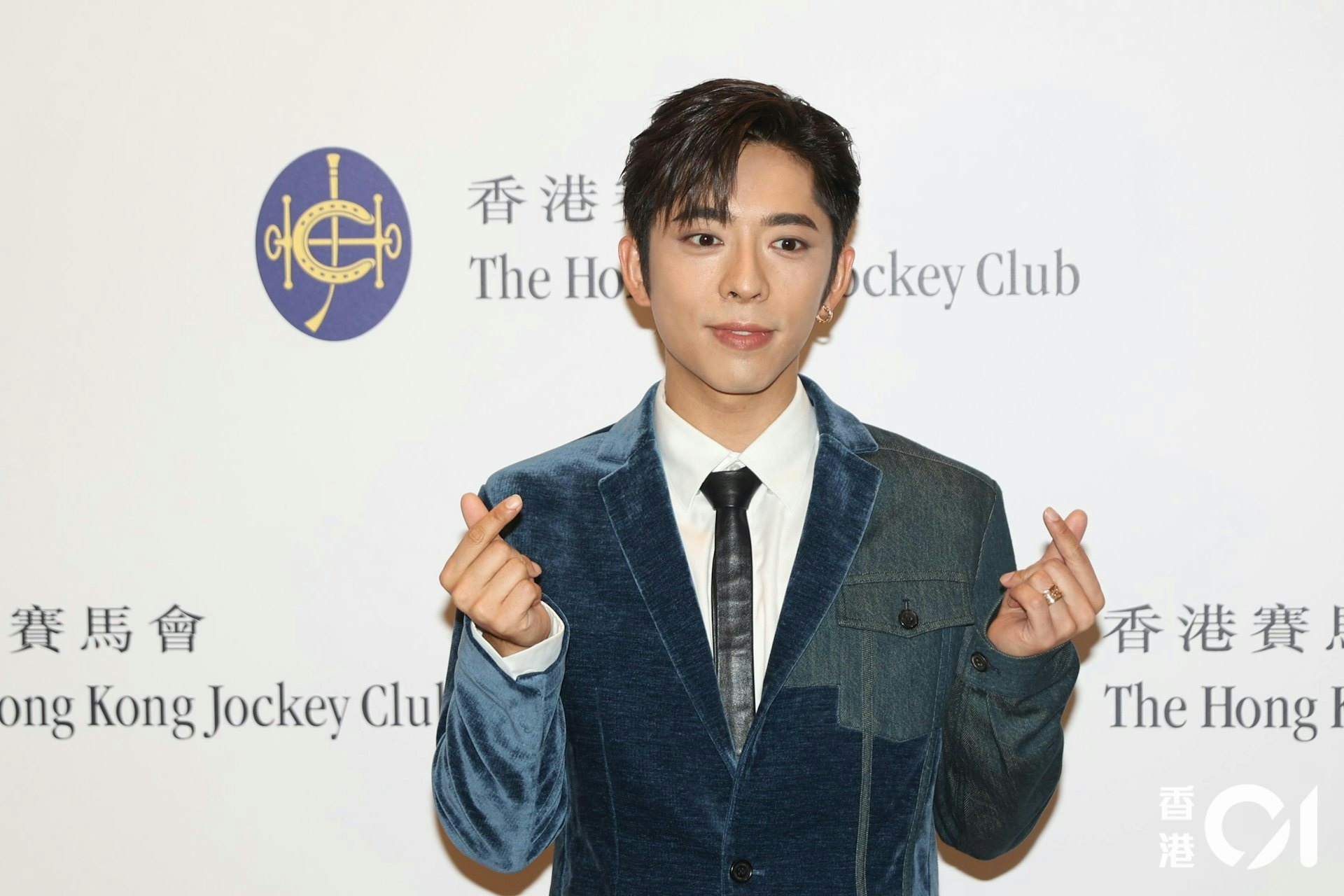 Edan撰文為與林明禎的戀情解畫,並不點名回應了J.Arie。 Edan撰文為與林明禎的戀情解畫,並不點名回應了J.Arie。