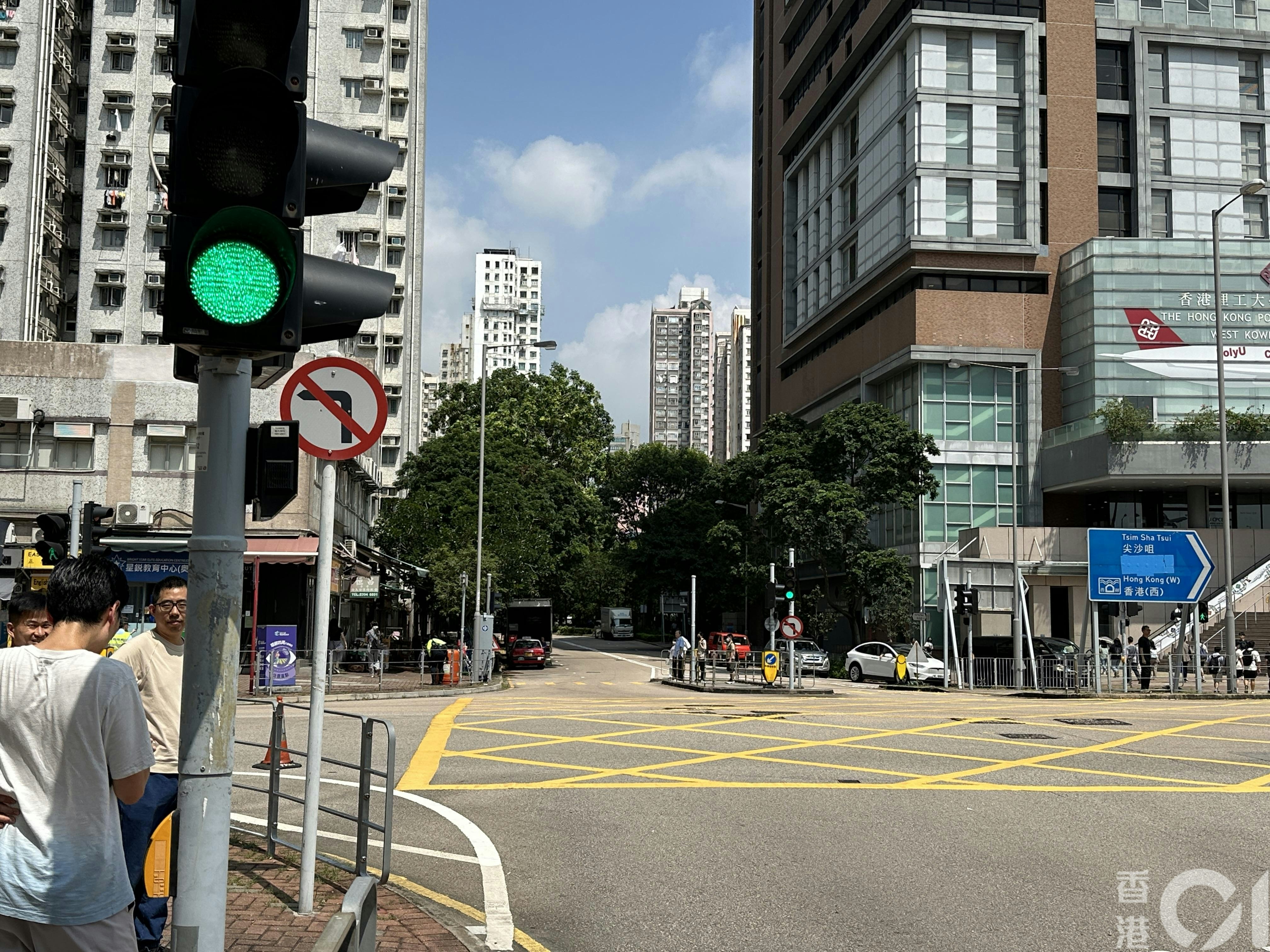 海庭道不能左轉海泓道。（黃學潤攝）