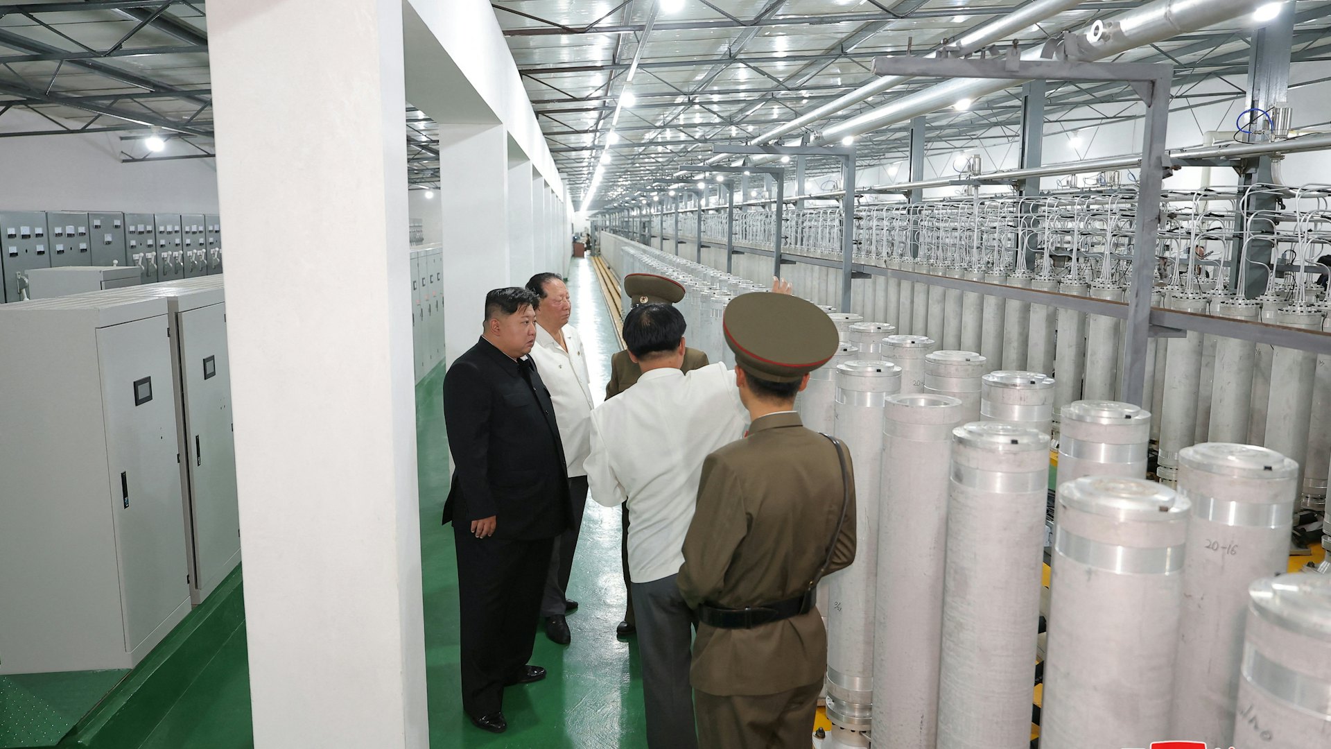 朝鮮首度公開金正恩視察鈾濃縮設施照片 韓國:不可接受 朝鮮首度公開金正恩視察鈾濃縮設施照片 韓國:不可接受