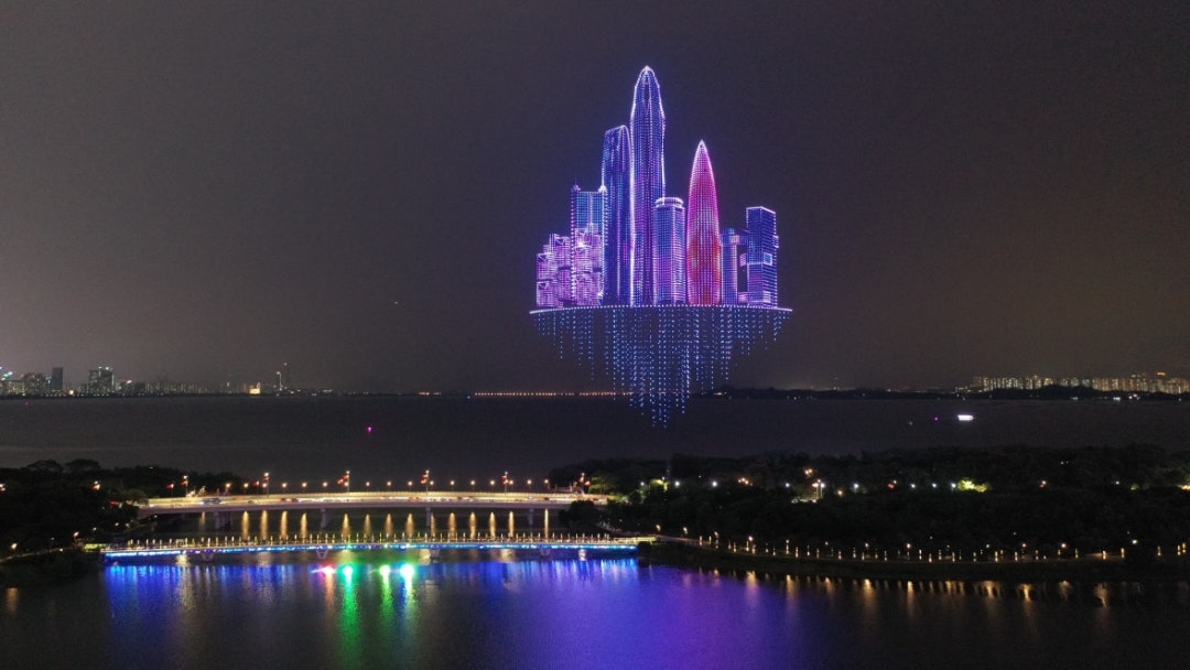 深圳萬架無人機表演創兩項健力士世界紀錄 國慶一連7天點亮夜空 深圳萬架無人機表演創兩項健力士世界紀錄 國慶一連7天點亮夜空