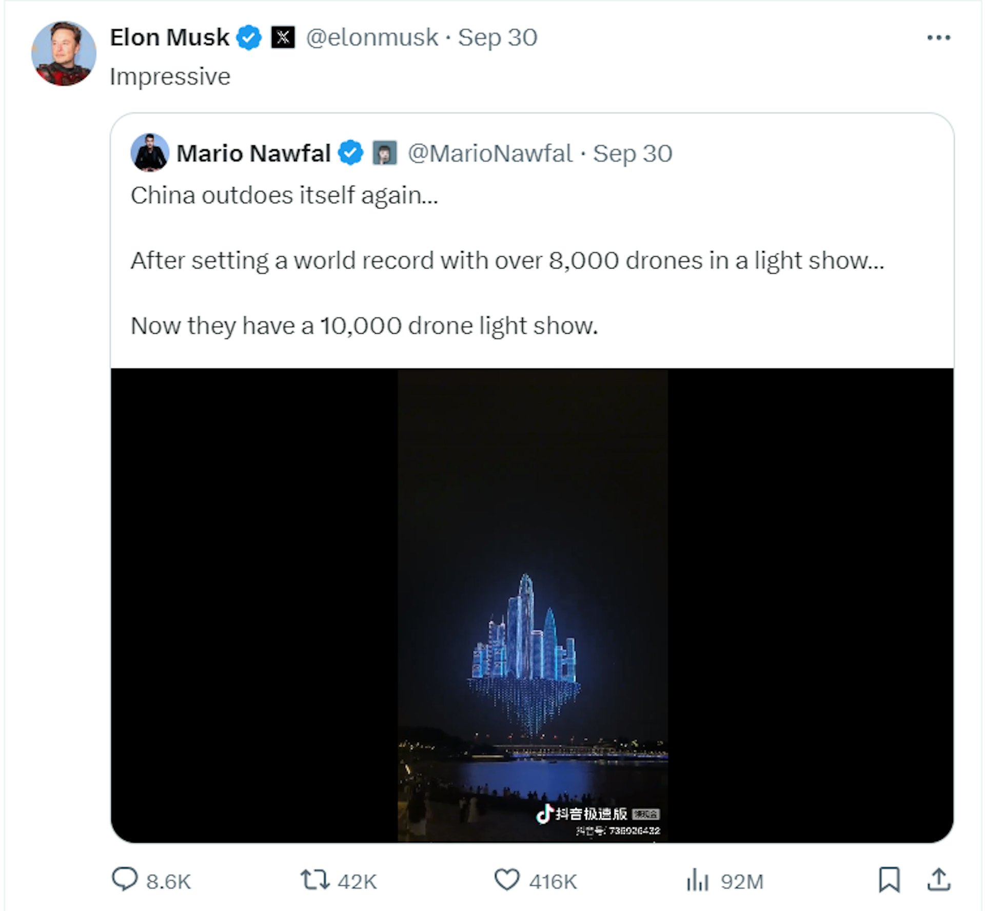 馬斯克近月連續兩次在社交媒體X平台上對深圳無人機表演公開表示讚歎。(X截圖)