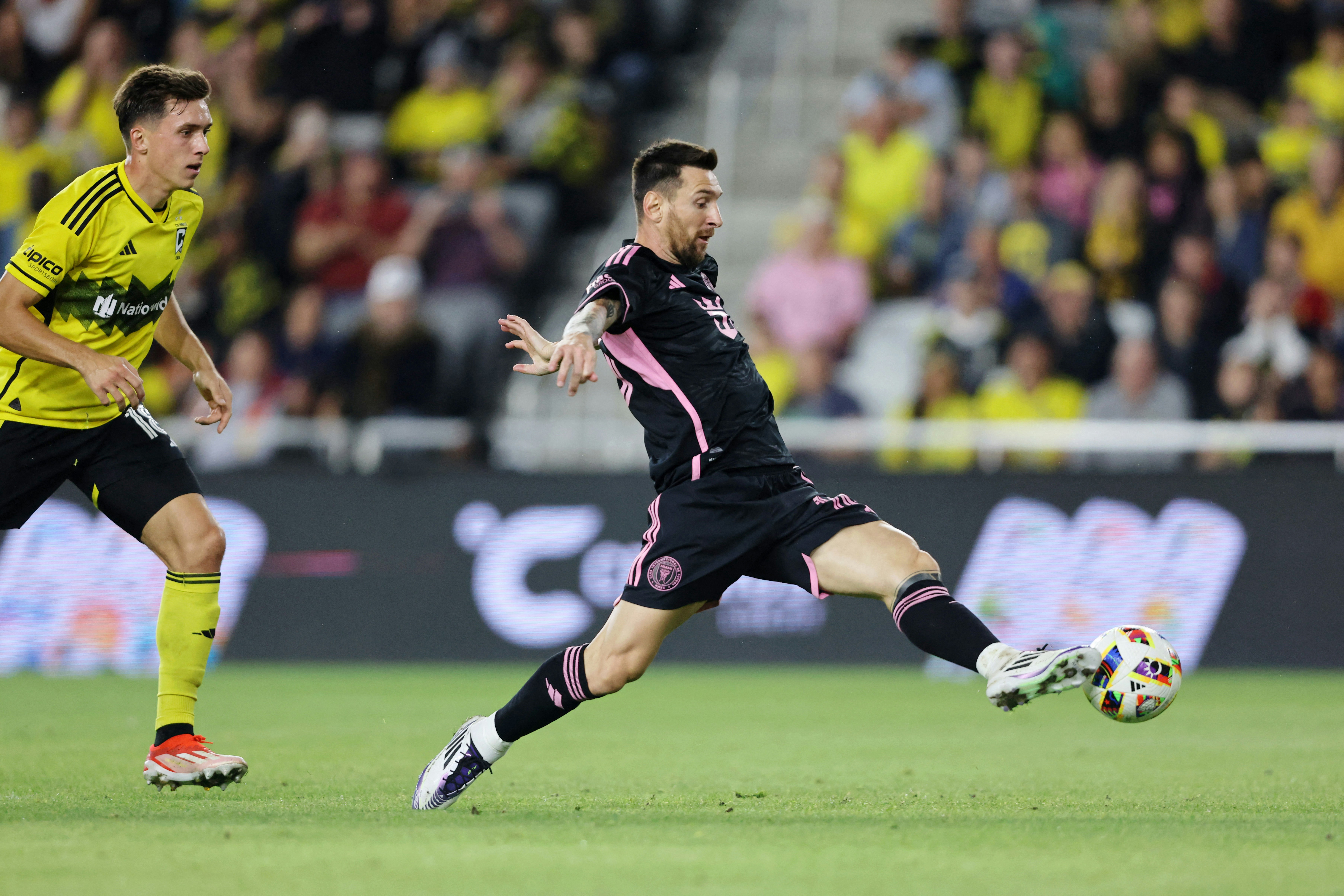 美職聯｜美斯射入絕妙罰球梅開二度助國際邁亞密奪常規賽冠軍