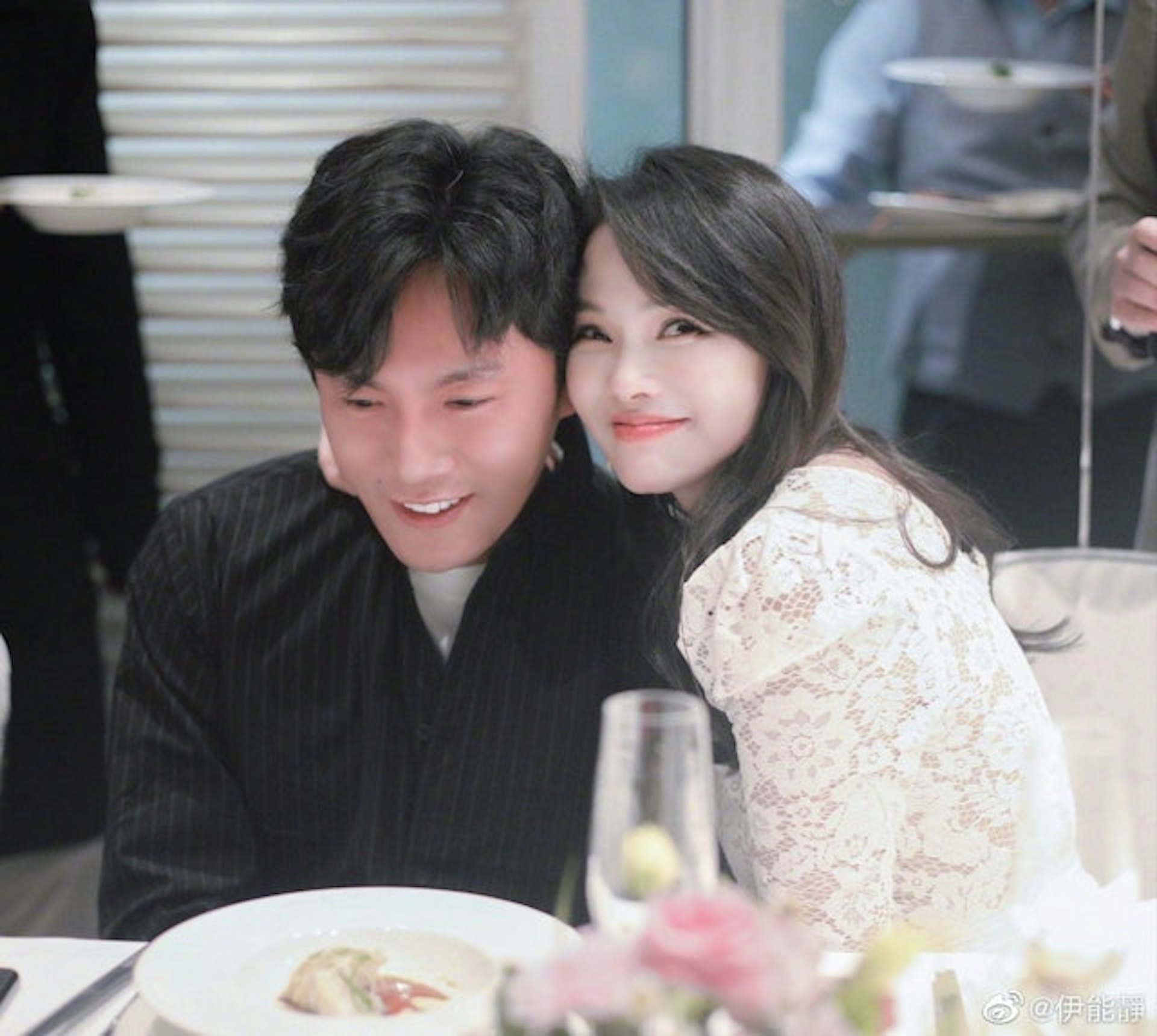 伊能靜同秦昊在2015年結婚。(伊能靜微博圖片) 伊能靜同秦昊在2015年結婚。(伊能靜微博圖片)