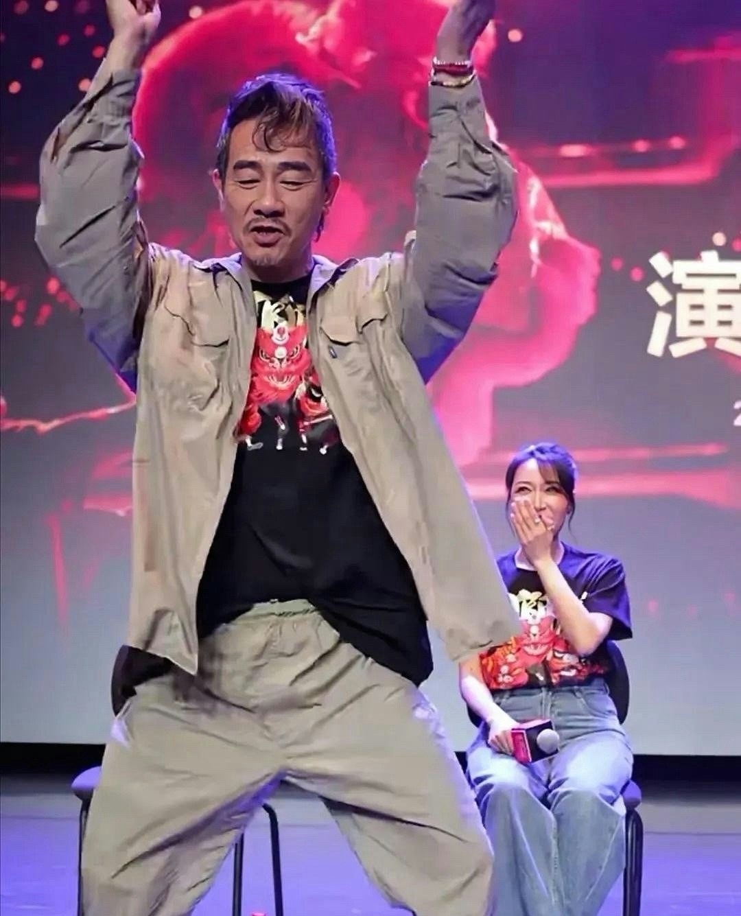 陳小春已經唔同晒。（微博圖片）