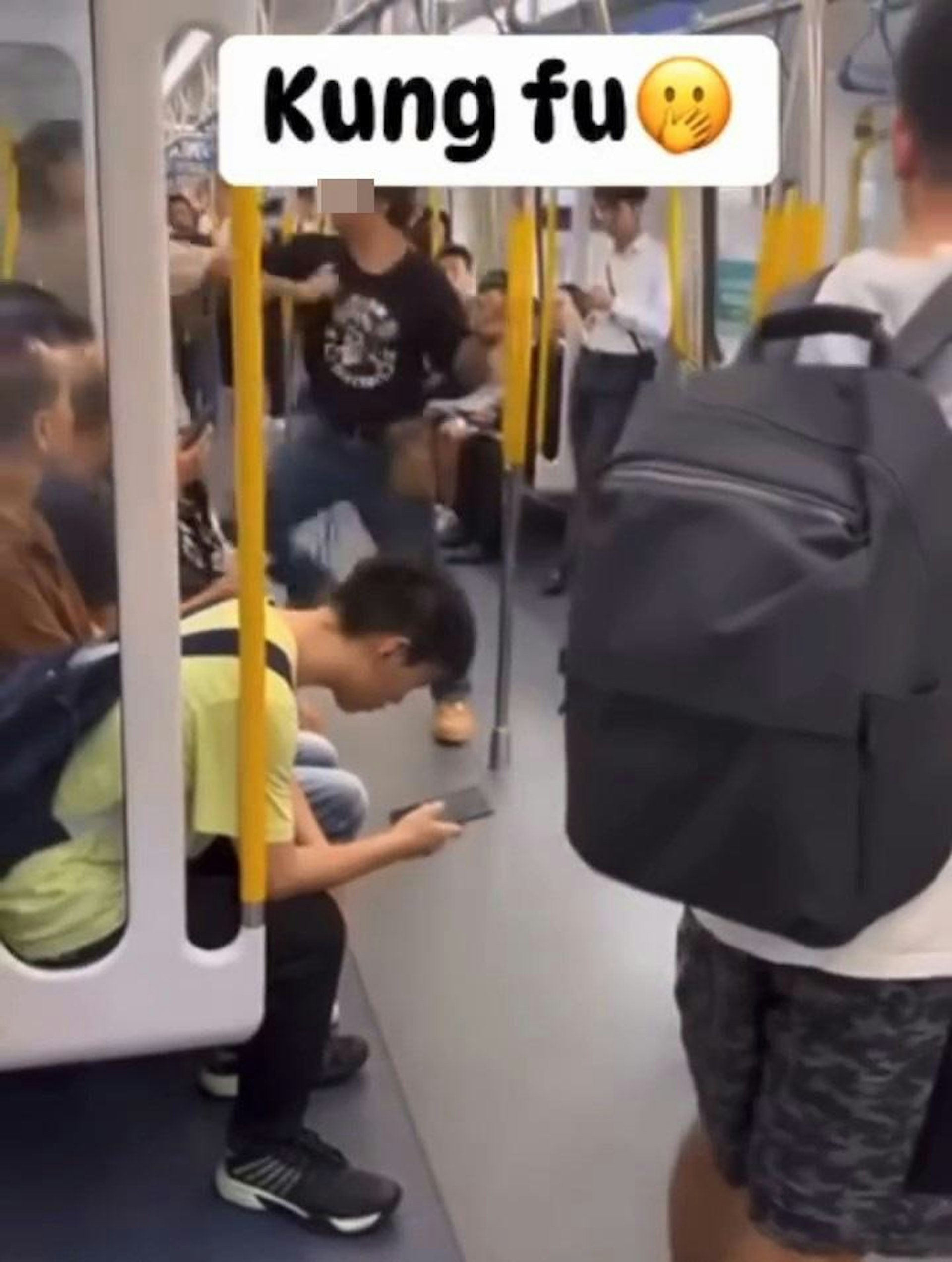 本港網絡瘋傳1段「港鐵MMA」影片。(影片截圖)