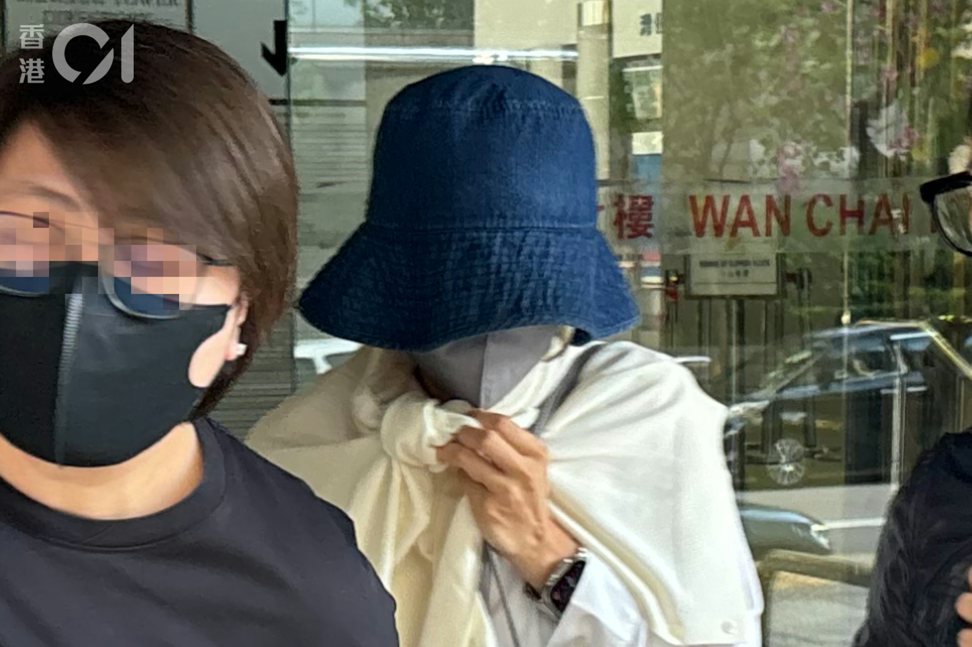 女被告吳凱瑩,她是藝能的項目經理。(朱棨新攝) 女被告吳凱瑩,她是藝能的項目經理。(朱棨新攝)