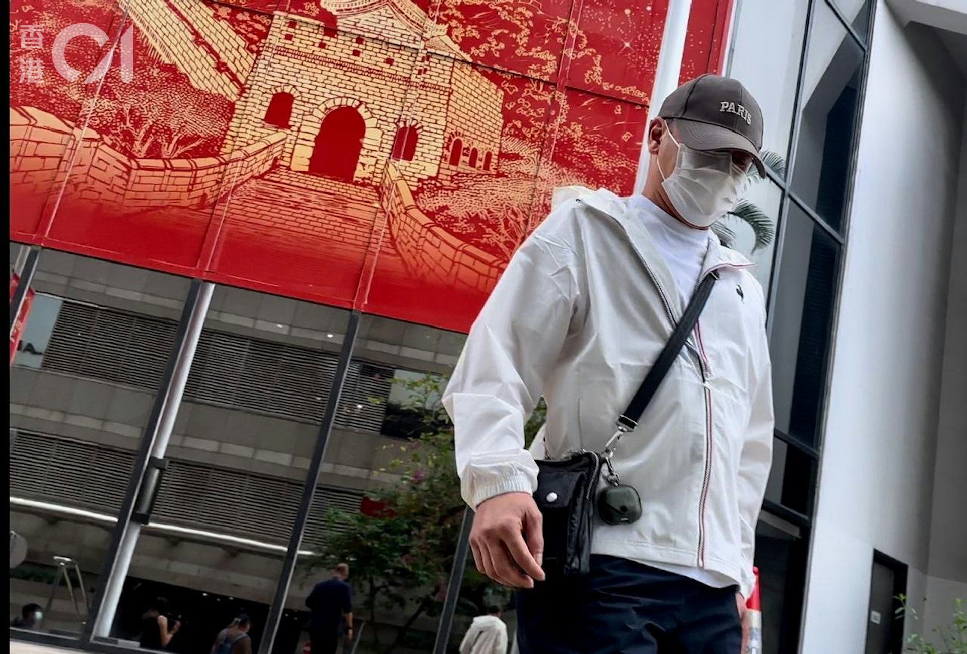 第三被告梁耀祖是廣域策劃有限公司的項目經理,負責計算及檢查紅館的天花框架能否負荷懸掛裝置。(陳曉欣攝) 第三被告梁耀祖是廣域策劃有限公司的項目經理,負責計算及檢查紅館的天花框架能否負荷懸掛裝置。(陳曉欣攝)