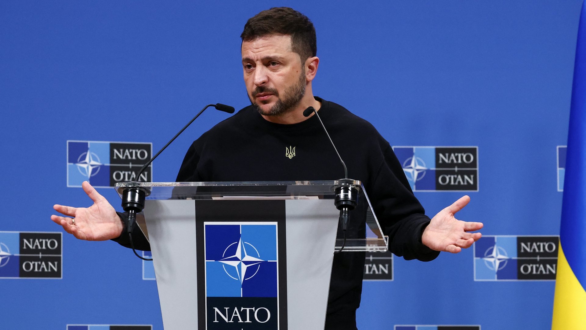 2024年10月17日,烏克蘭總統澤連斯基(Volodymyr Zelenskiy)在位於比利時布魯塞爾的北約總部出席記者會。(Reuters)