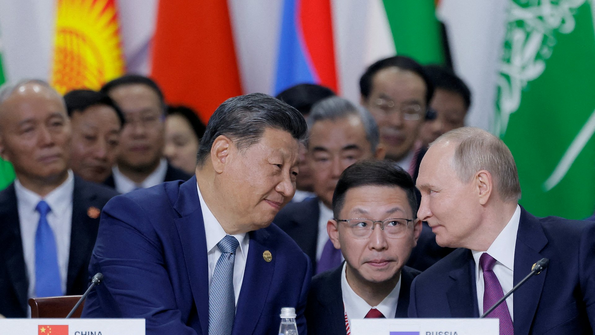 習近平赴「金磚+」領導人對話會:要阻止戰火在黎巴嫩蔓延 習近平赴「金磚+」領導人對話會:要阻止戰火在黎巴嫩蔓延