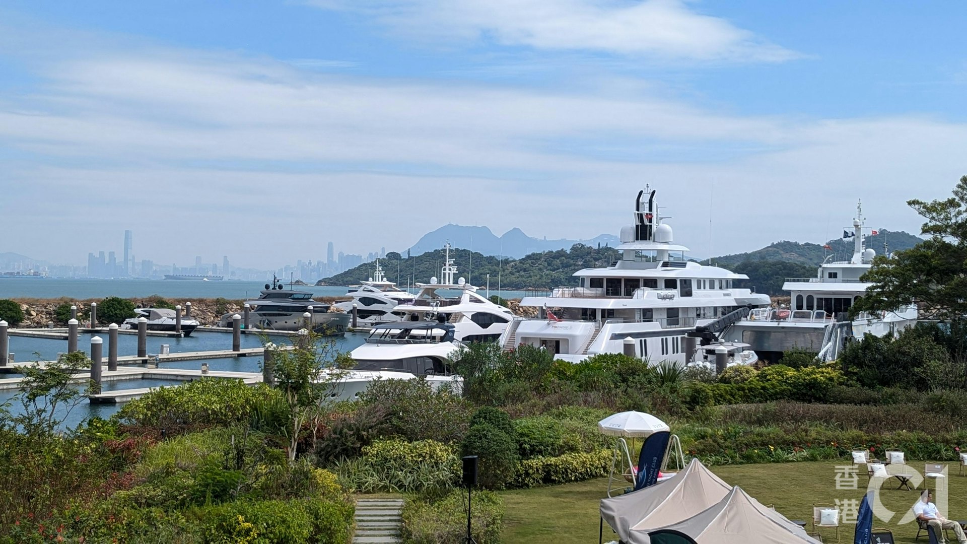 大嶼山遊艇會不擔心「機場城市」建泊位影響生意。(譚曉彤攝) 大嶼山遊艇會不擔心「機場城市」建泊位影響生意。(譚曉彤攝)