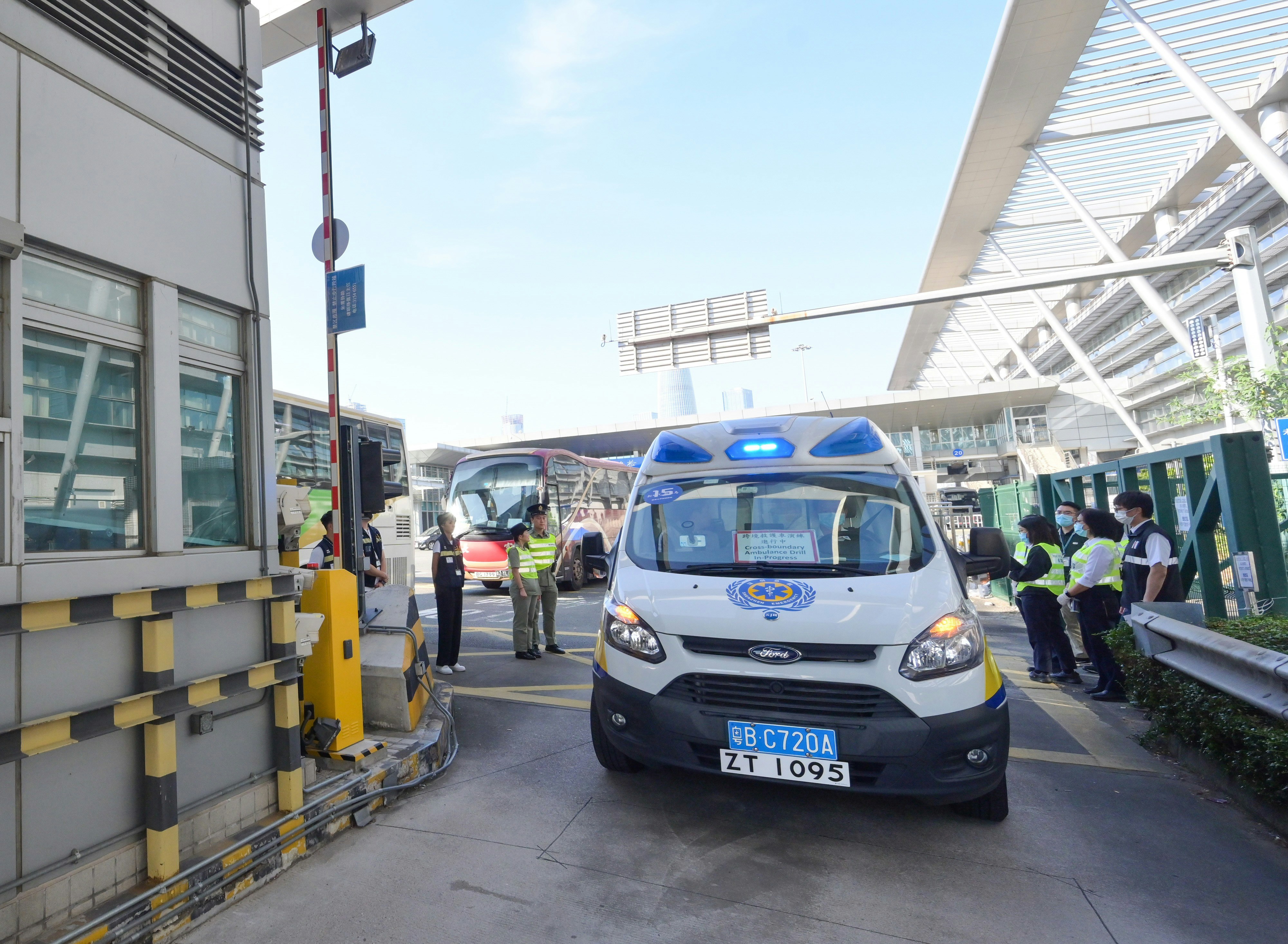 大灣區跨境直通救護車再次演練暢順　試行計劃預計下月啓動