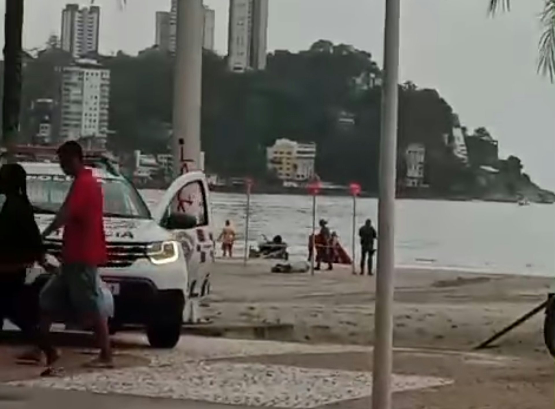 2名女網紅艾琳與碧翠絲搭船出海時不幸罹難。(Facebook影片截圖) 2名女網紅艾琳與碧翠絲搭船出海時不幸罹難。(Facebook影片截圖)