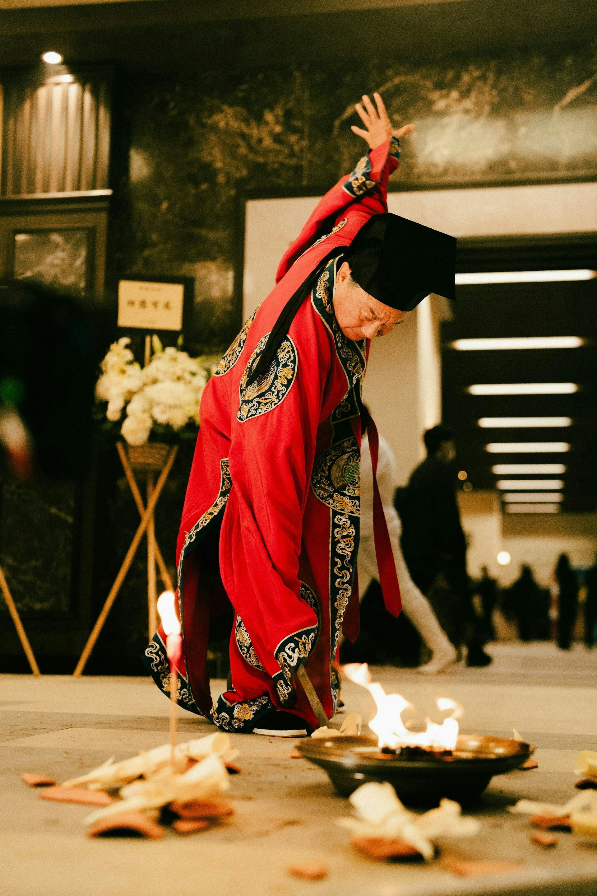 影評:《破·地獄》一場活人與亡靈的對話,道別與成長的靈魂儀式 破地獄|起源同佛教有關!擔幡買水有何意思? 即睇破地獄7大迷思