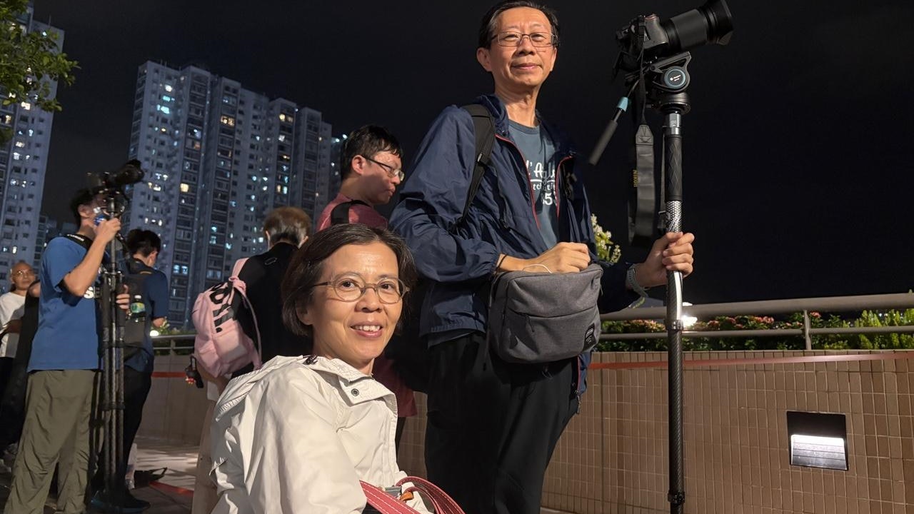 沙田煙火匯演罕現市中心夜空 老街坊霸位影靚相:一個美好的回憶