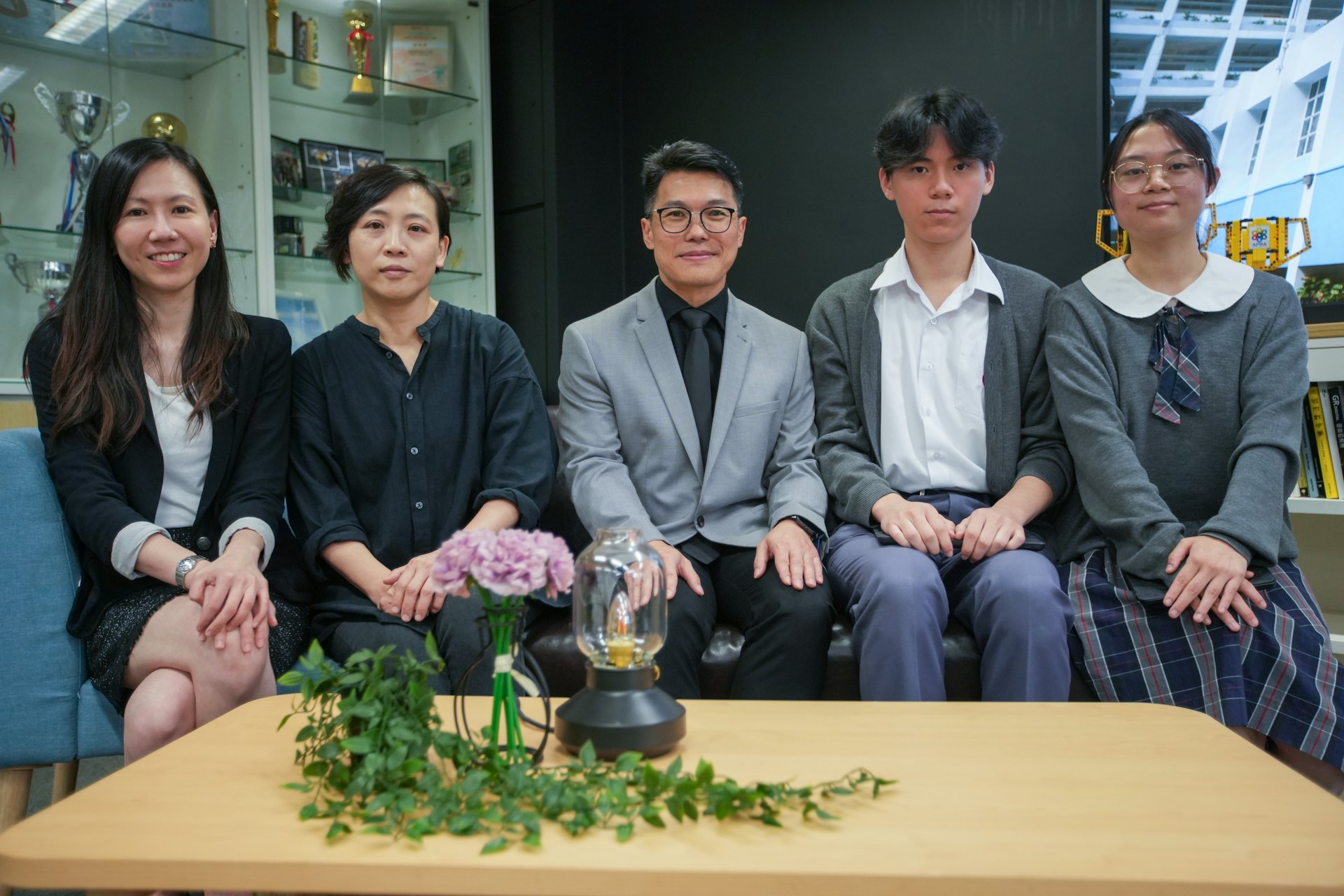 嶺南衡怡紀念中學現時中一至中六的英文科及電腦科,均全面以AI平台批改作文、報告、論文及程式等家課,與人手改卷誤差僅1分。(黃浩謙攝) 嶺南衡怡紀念中學現時中一至中六的英文科及電腦科,均全面以AI平台批改作文、報告、論文及程式等家課,與人手改卷誤差僅1分。(黃浩謙攝)