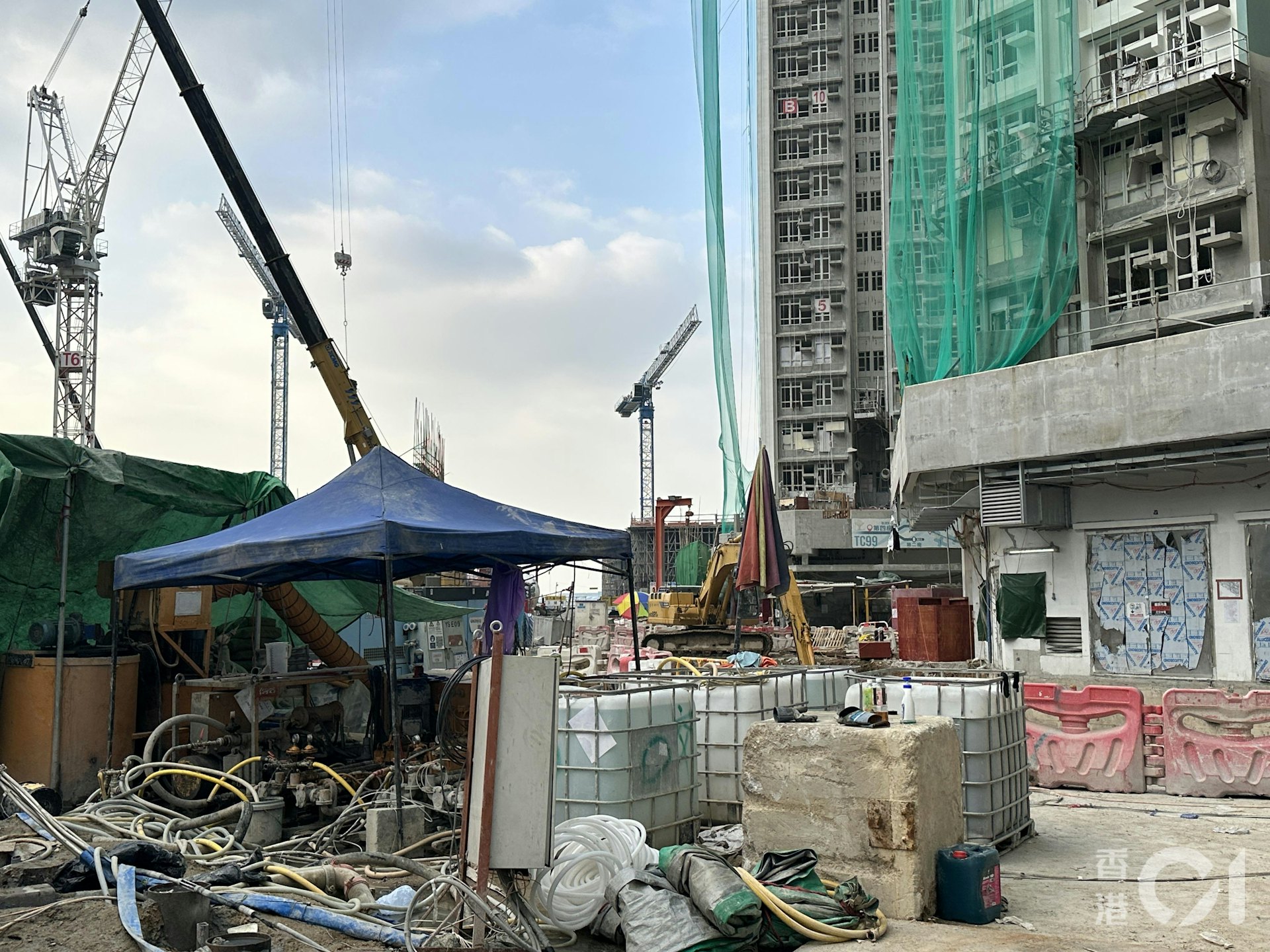 涉事地盤位於迎東路。(王譯揚攝) 涉事地盤位於迎東路。(王譯揚攝)