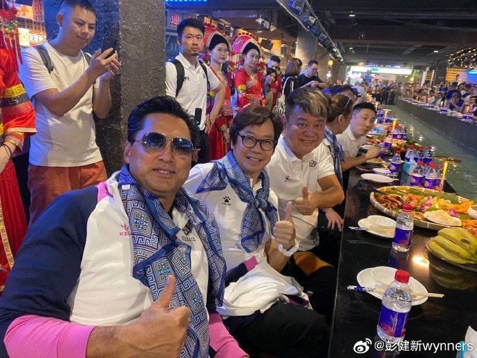 當中竟然有溫拿成員判變，令人意外！（微博照片）