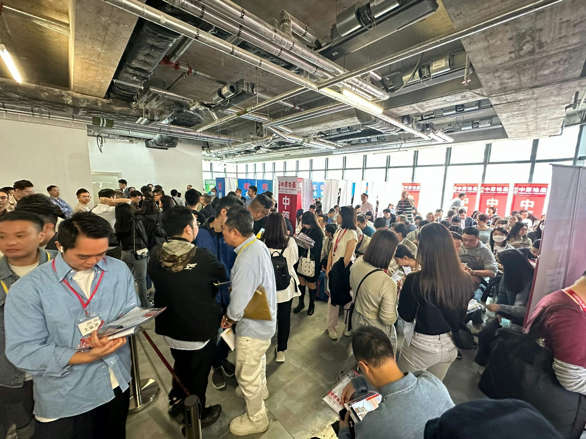 周末新盤錄192宗　101 KINGS ROAD首輪沽近百伙　四成屬大手客