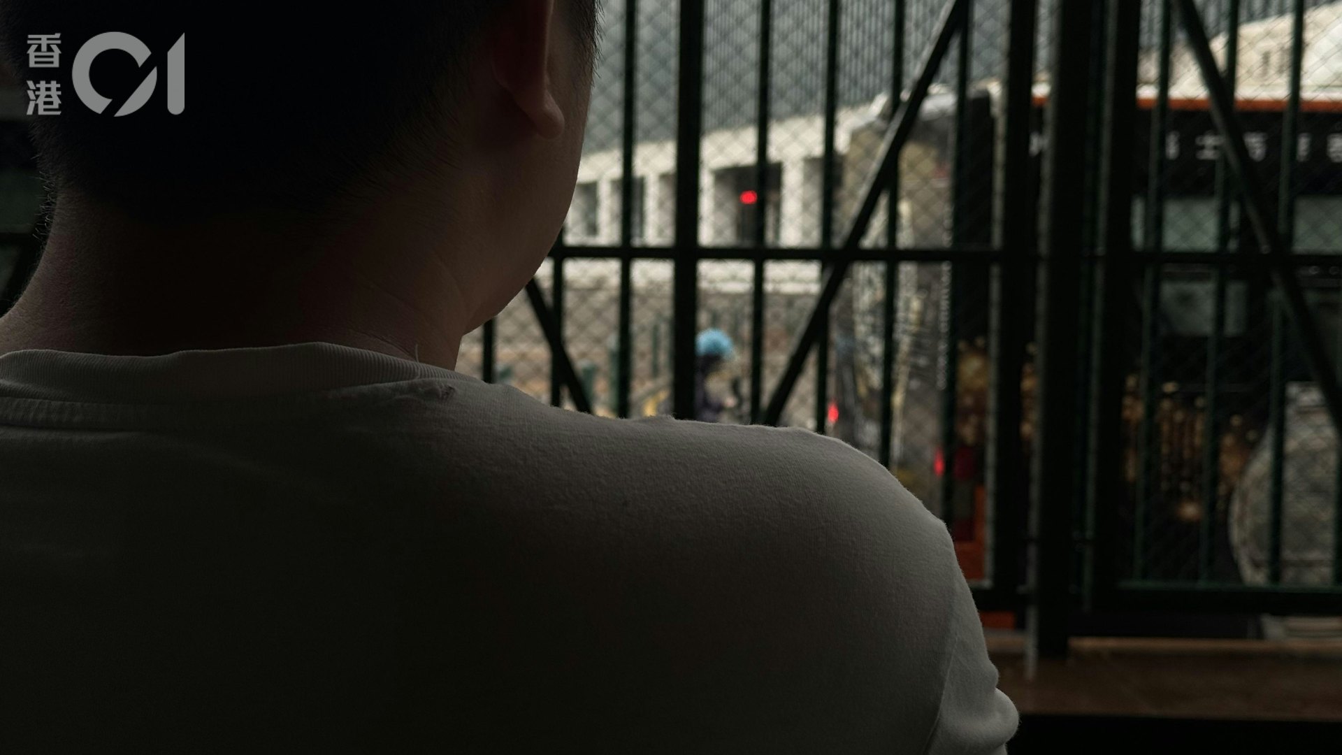 27歲的曉丹在澳門走水貨到內地,曾月賺15萬元。(楊凱力攝) 27歲的曉丹在澳門走水貨到內地,曾月賺15萬元。(楊凱力攝)