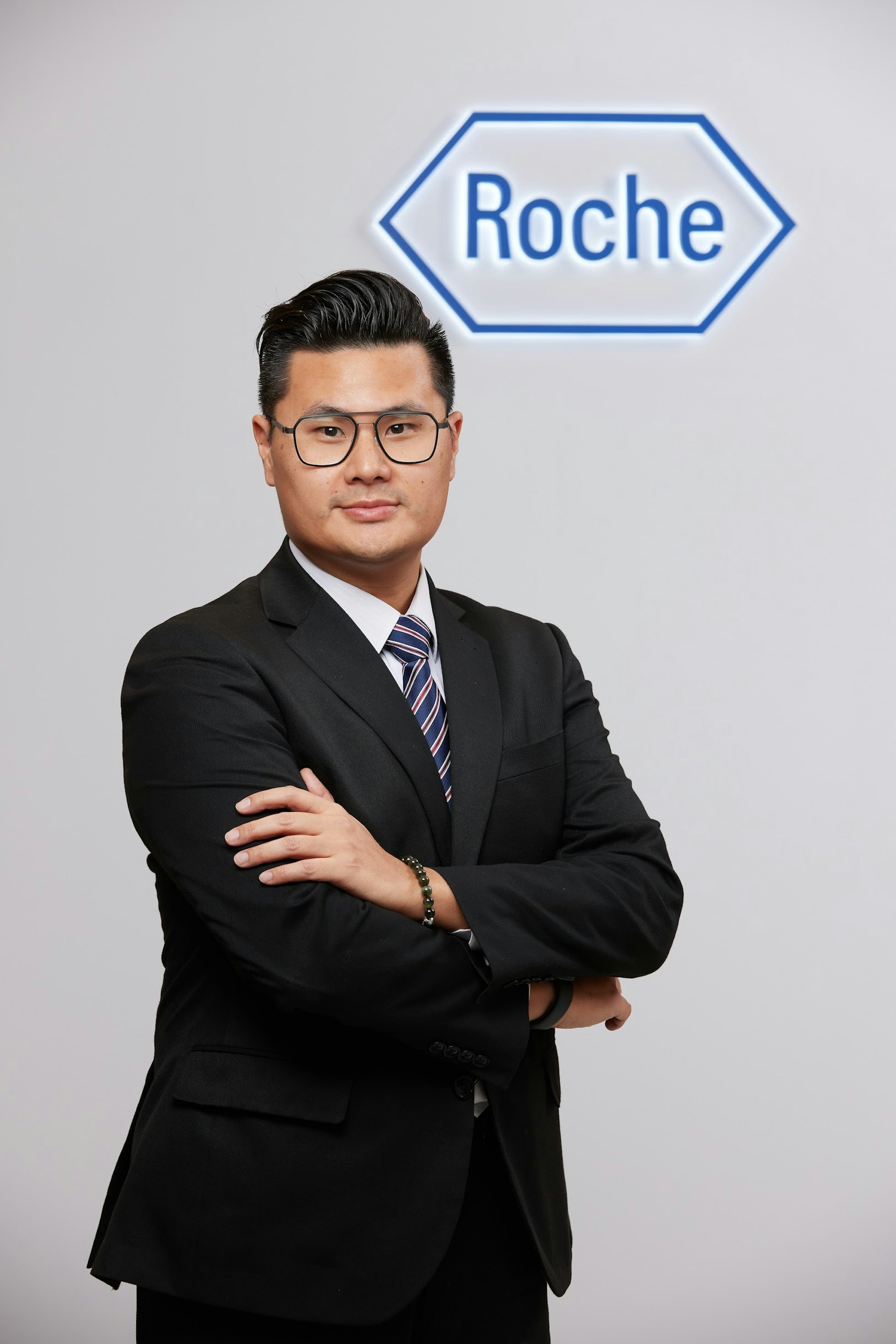 羅氏診斷(香港)有限公司總經理羅子賢先生指出,羅氏診斷將緊貼基層醫療健康藍圖,積極推廣社區健康檢查。 羅氏診斷(香港)有限公司總經理羅子賢先生指出,羅氏診斷將緊貼基層醫療健康藍圖,積極推廣社區健康檢查。