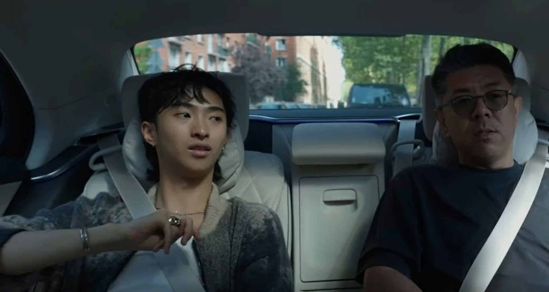 小哈利罕談原生家庭。(微博圖片) 小哈利罕談原生家庭。(微博圖片)