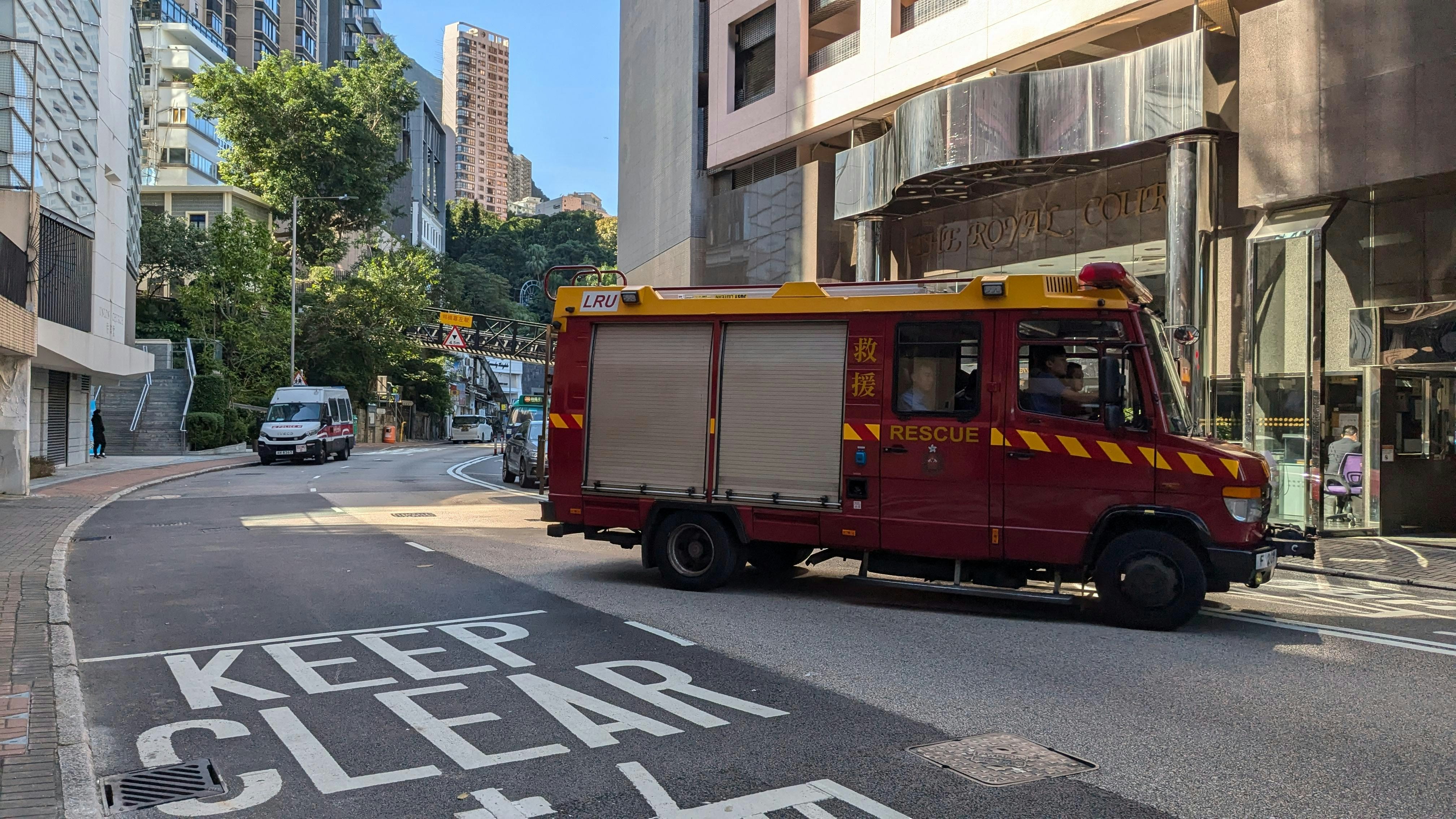 現場是雍仁會館。（黃偉民攝）