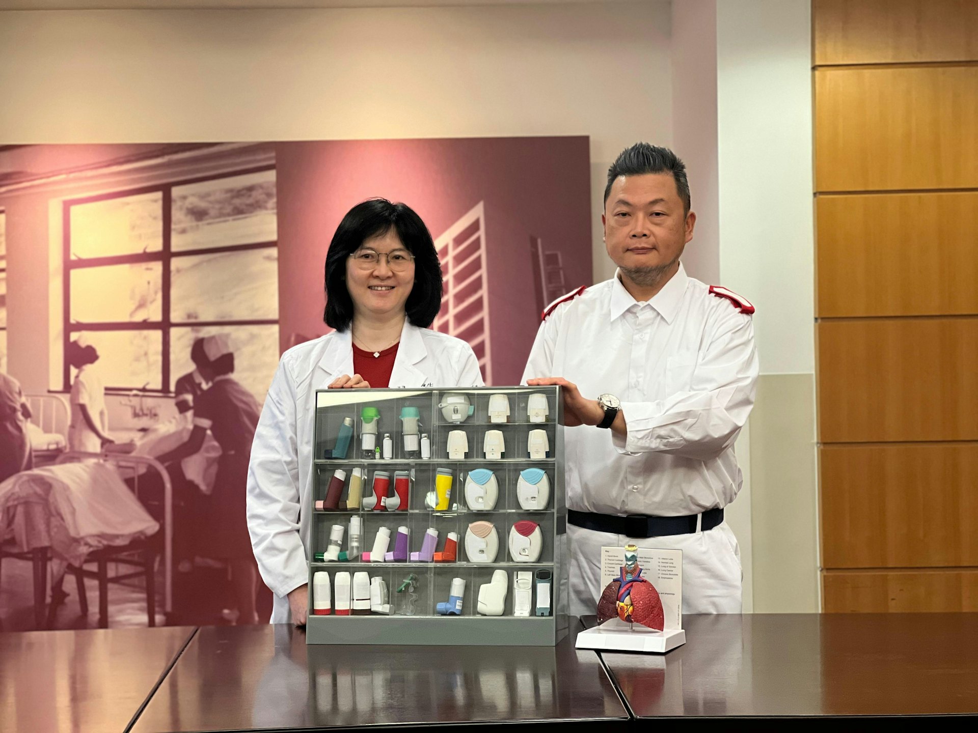 慢性阻塞性肺病(COPD)無法根治,但仍可採用藥物治療,主要是噴霧式藥物。(明愛醫院提供) 慢性阻塞性肺病(COPD)無法根治,但仍可採用藥物治療,主要是噴霧式藥物。(明愛醫院提供)