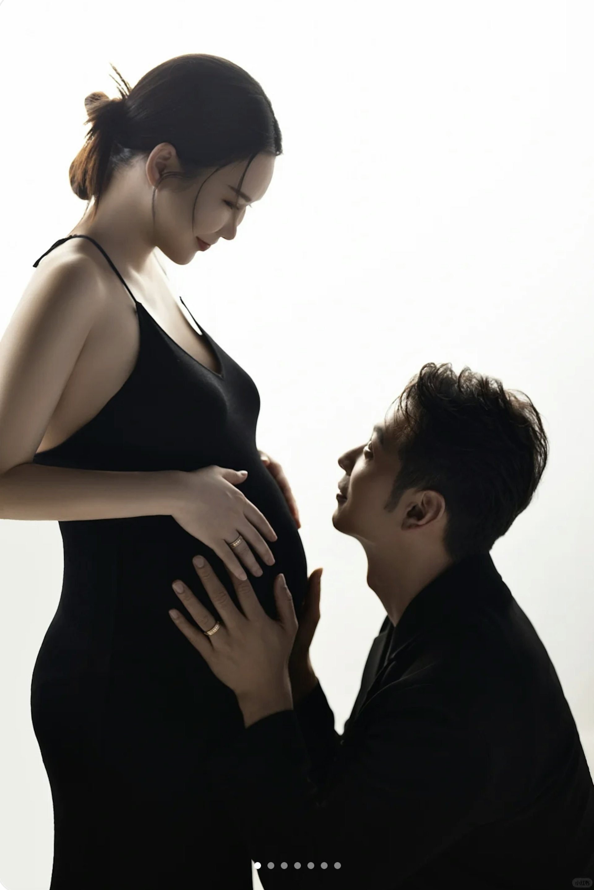 高鈞賢承諾做好爸爸、好老公,表示:「女人的付出一點不容易,我也會盡我所能去保護我的家。」(小紅書@高鈞賢) 高鈞賢承諾做好爸爸、好老公,表示:「女人的付出一點不容易,我也會盡我所能去保護我的家。」(小紅書@高鈞賢)