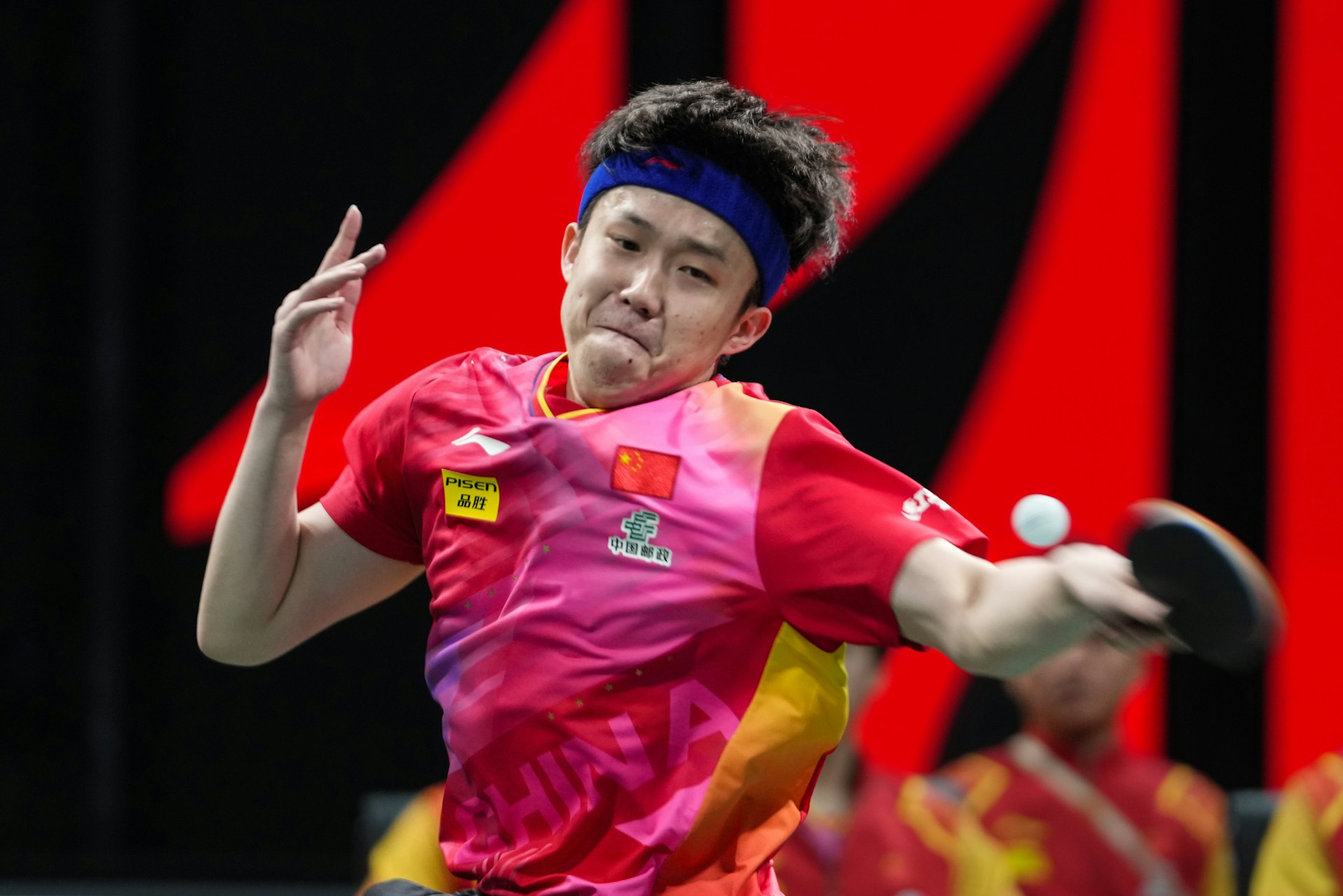 王楚欽奪年終賽男單冠軍後,再率國乒出戰混合團體世界盃。(新華社) 王楚欽奪年終賽男單冠軍後,再率國乒出戰混合團體世界盃。(新華社)