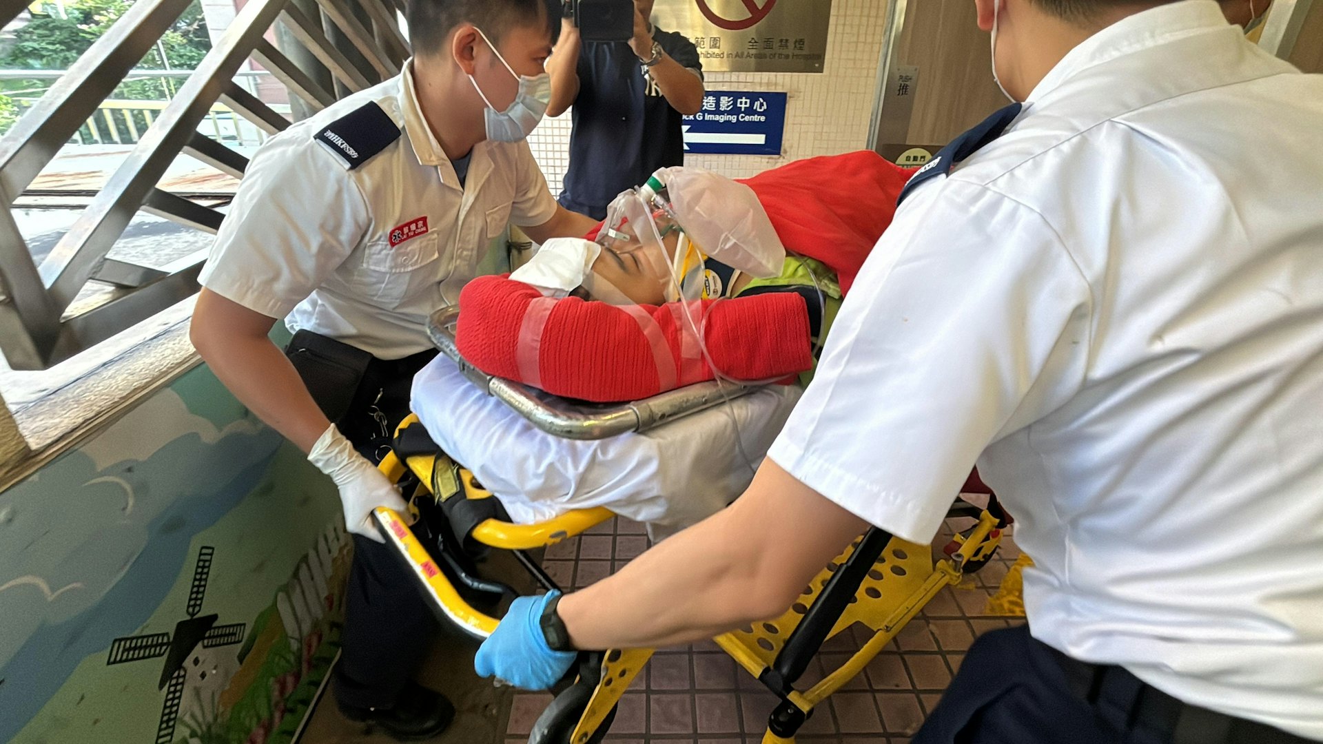 彩虹簡約公屋地盤男工墮𨋢槽 獲救送院治理 彩虹簡約公屋地盤男工墮𨋢槽 獲救送院治理