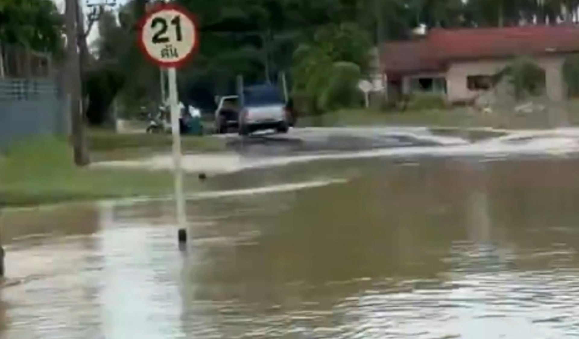 泰國南部近日進入雨季,多地因暴雨引發洪災。(X@BangkokPostNews) 泰國南部近日進入雨季,多地因暴雨引發洪災。(X@BangkokPostNews)