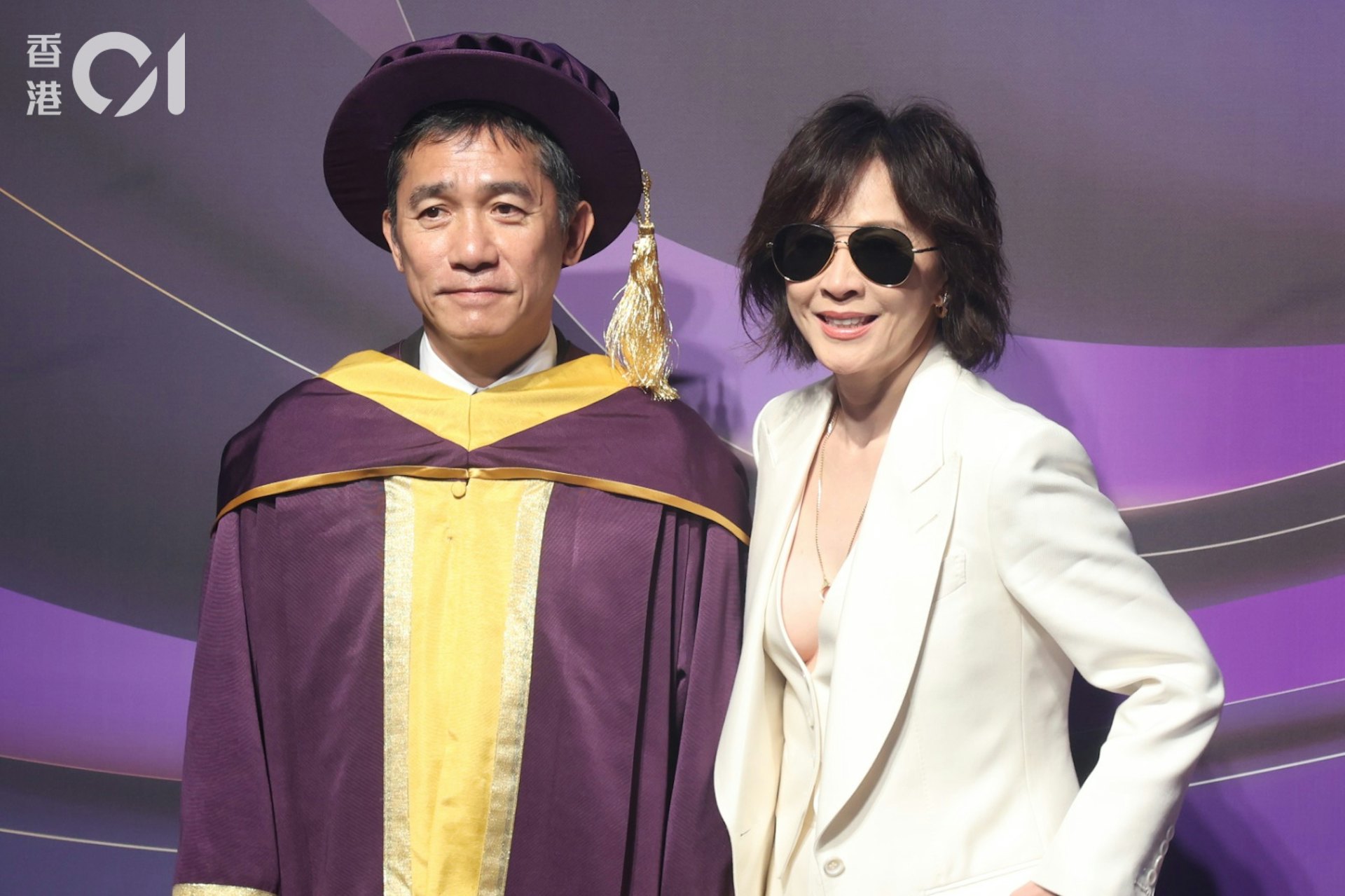 太太劉嘉玲以性感打扮撐偉仔。(梁碧玲 攝) 太太劉嘉玲以性感打扮撐偉仔。(梁碧玲 攝)