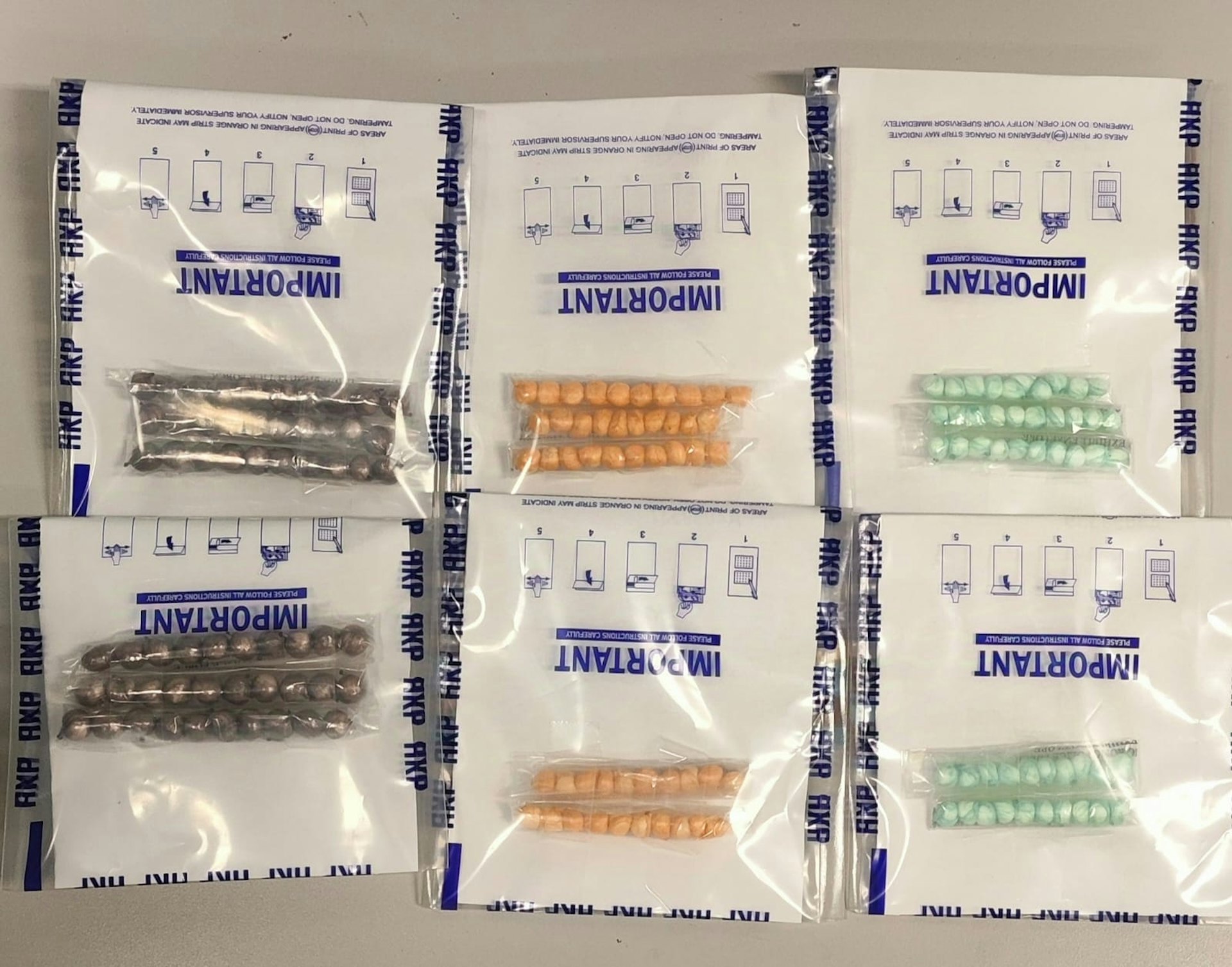 行動中檢獲的毒品市值約四萬元。(警方圖片) 行動中檢獲的毒品市值約四萬元。(警方圖片)