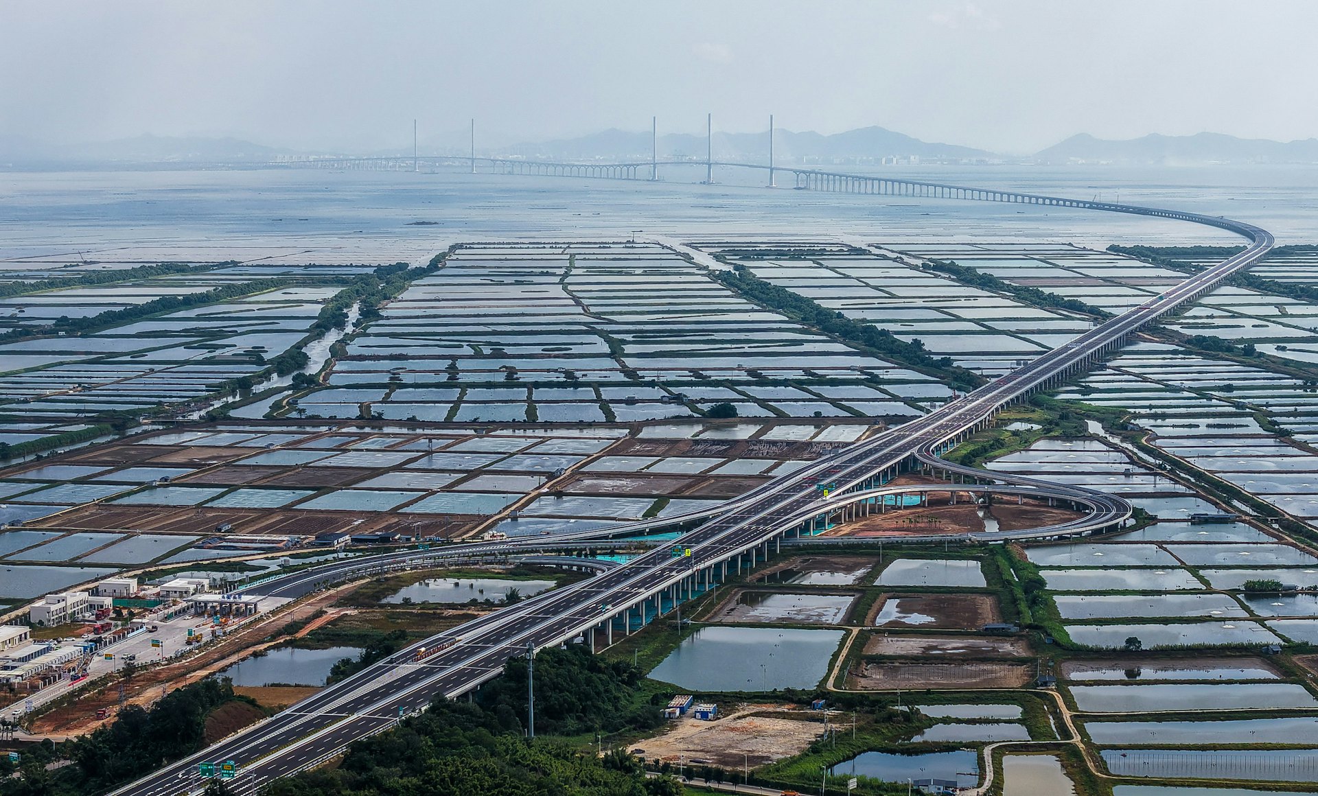 黃茅海跨海通道。(新華社) 黃茅海跨海通道。(新華社)