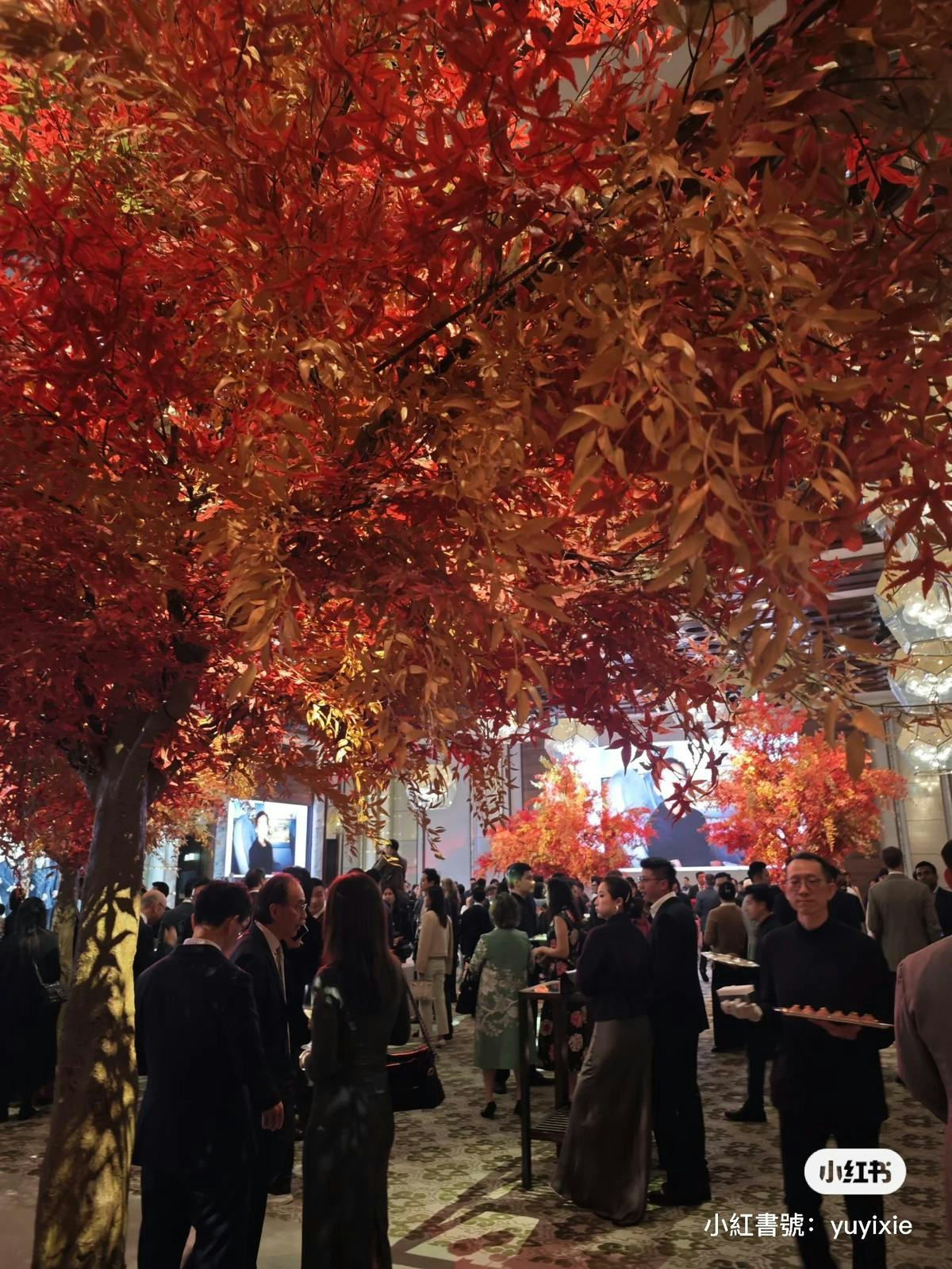 千億富豪鄭家純新抱大起底兩位高盛出身仲有一位竟大足男方14年