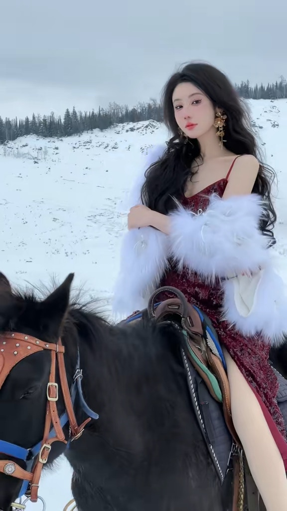 中國百萬網紅遭爆賣淫「一晚10萬」！本尊低調回應：奮鬥本就艱難