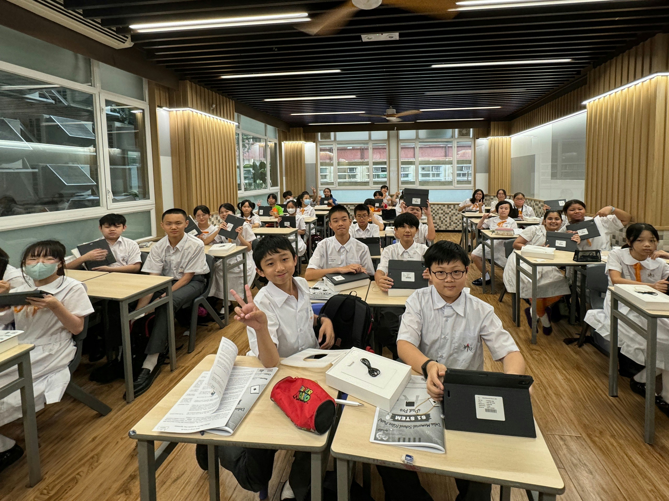 （香港直接資助學校議會提供）