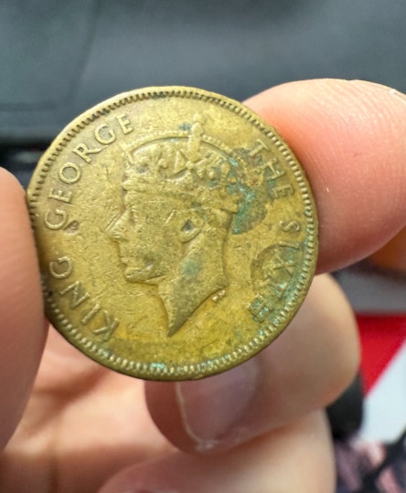 超市找續驚見1948年男仔頭1毫子！網民揭升值8千倍：英女王個老爹