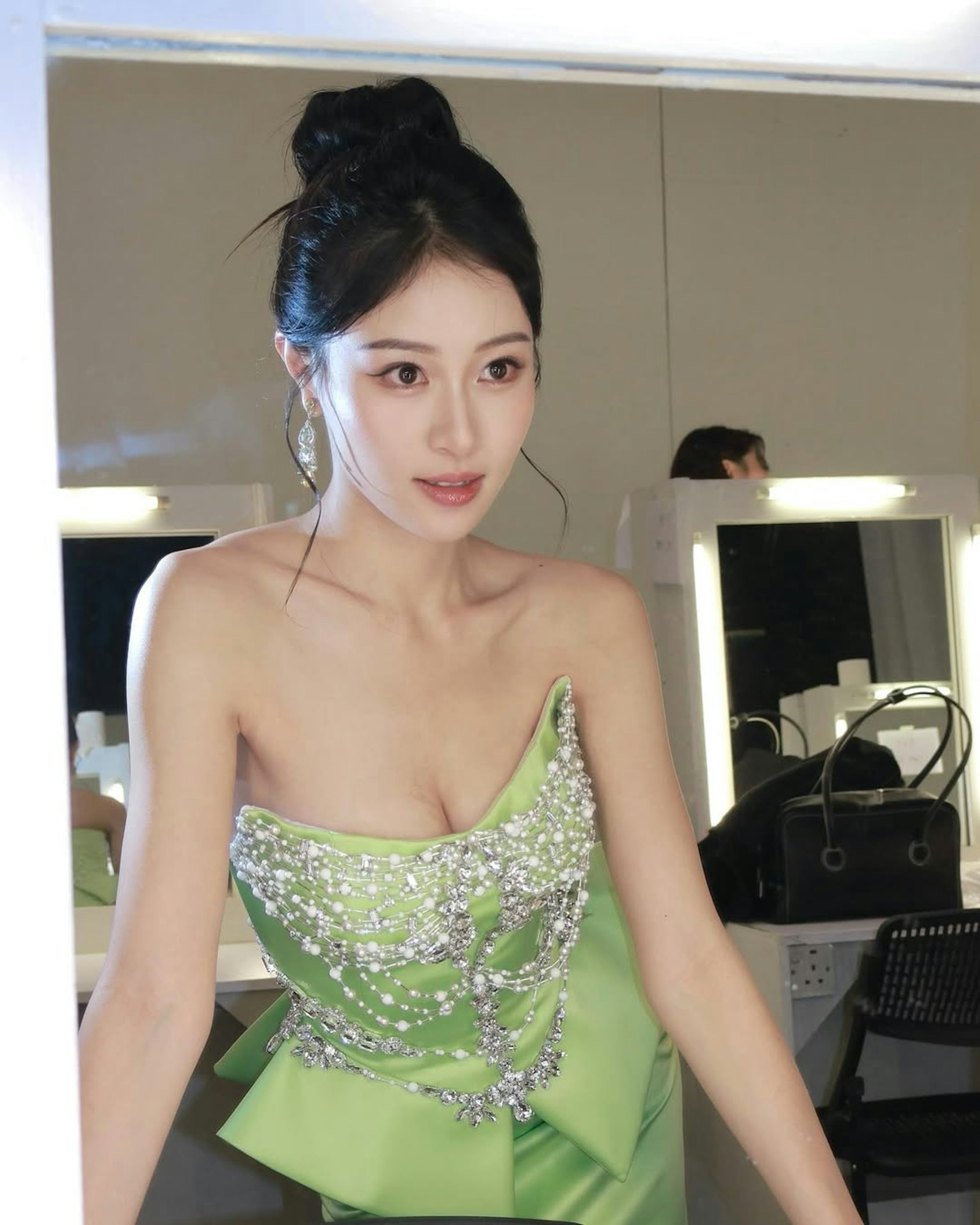 倪樂琳早前有份擔任《萬千星輝賀台慶2024》司儀。(IG@ellynngai)