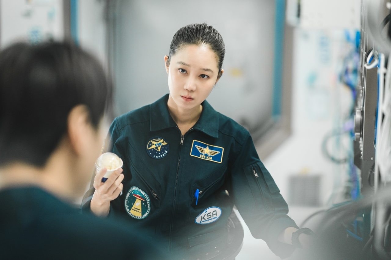 「收視女王」孔曉振（孔孝真）終於再推出劇集作品《問問星星吧》。 (《問問星星吧》劇照)