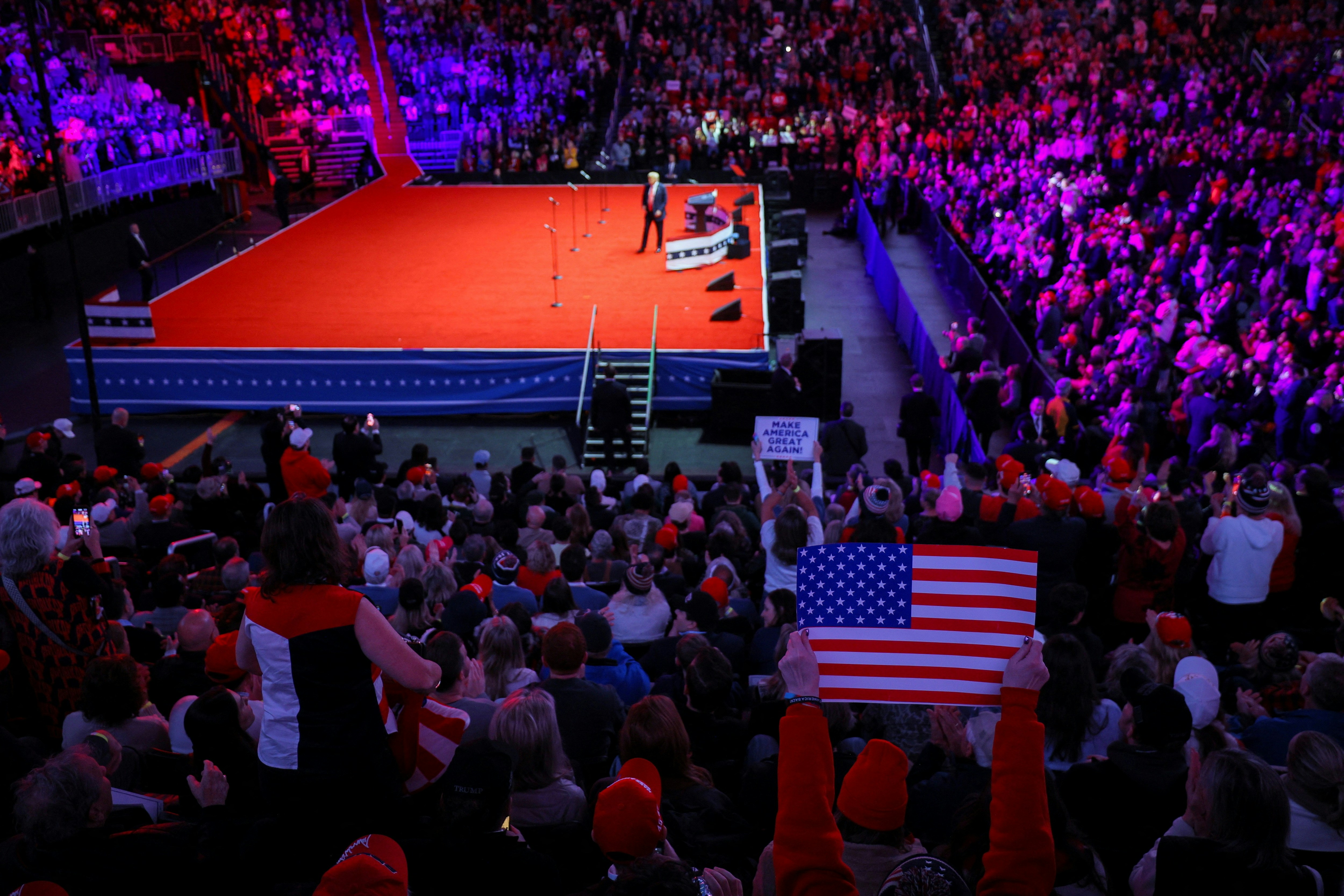 特朗普：上任首日就推翻拜登多項行政命令