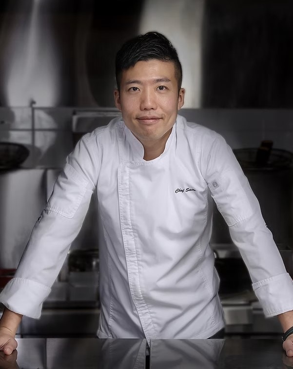 高級中菜餐廳「唐述」行政總廚周世韜自15歲正式入行，20歲成為餐廳大廚，入廚逾25年，曾出掌多間著名食府的行政總廚，亦曾參與不少教學及顧問工作。（網上圖片）