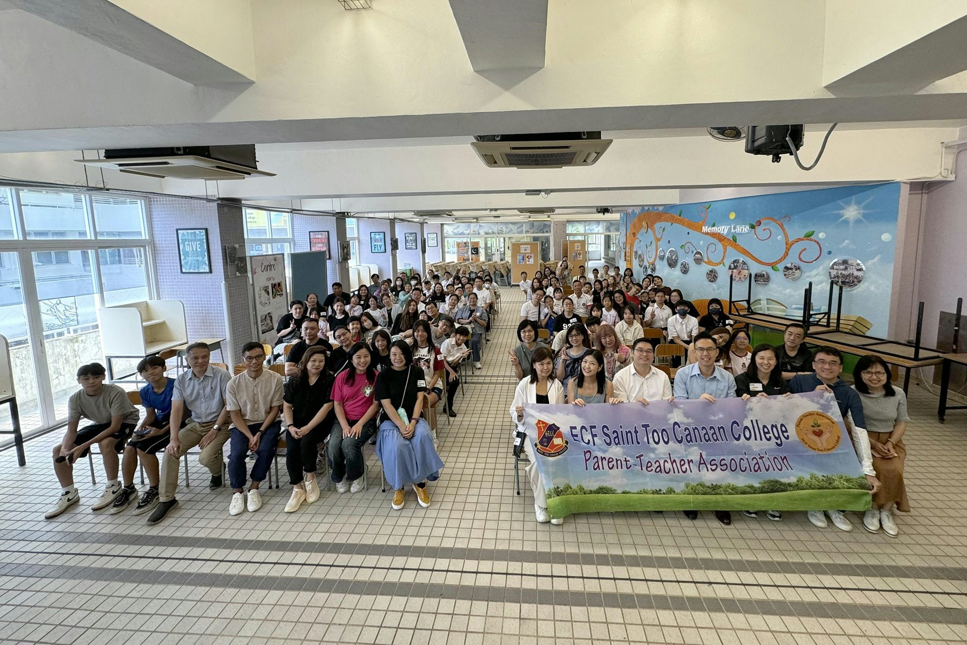 (香港直接資助學校議會提供) (香港直接資助學校議會提供)