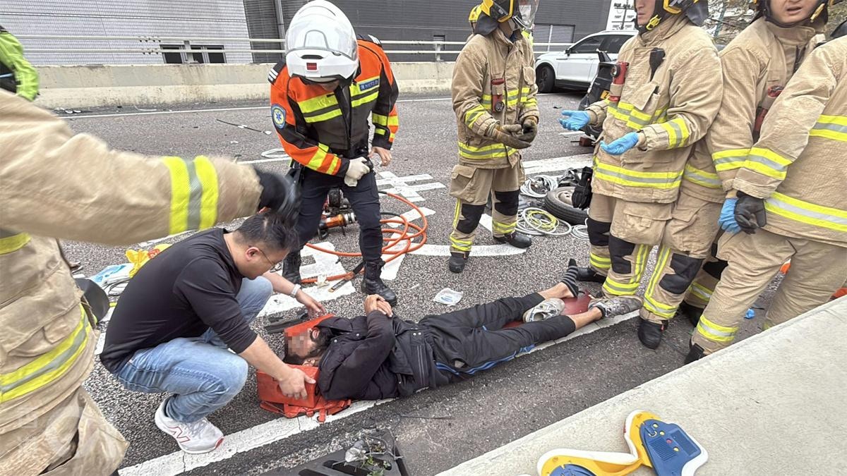 西九龍走廊車禍｜8車連環相撞　25歲肇禍男司機涉危駕被捕