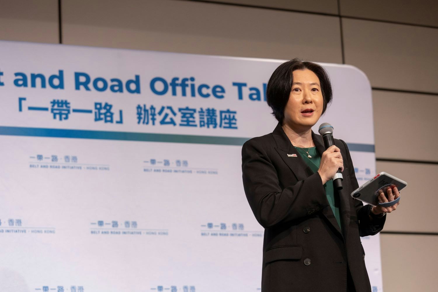 投資推廣署︰超額完成《施政報告》績效指標　首年引資近1700億