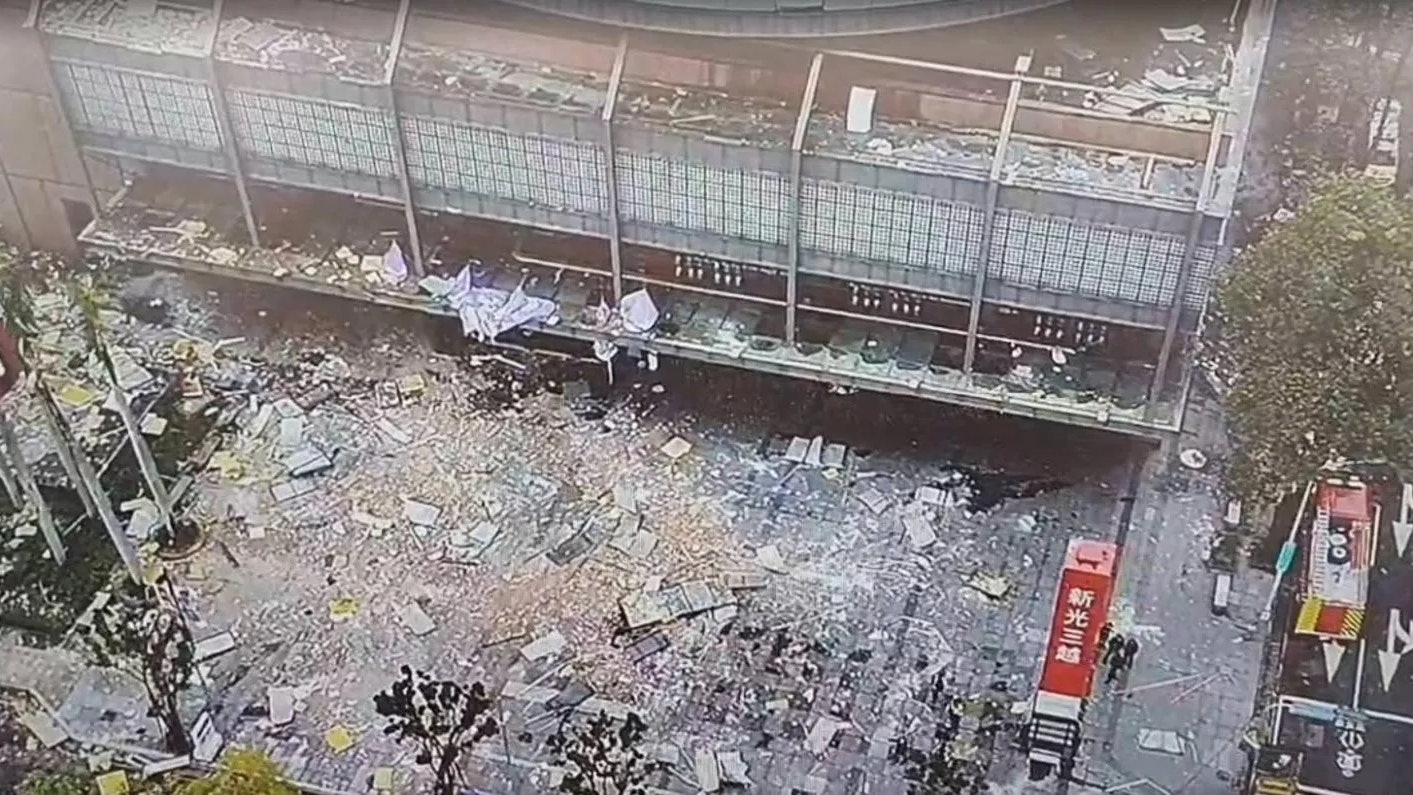 台中新光三越氣爆重演? 25年前開幕首日美食街爆炸三員工灼傷 台中新光三越氣爆重演? 25年前開幕首日美食街爆炸三員工灼傷